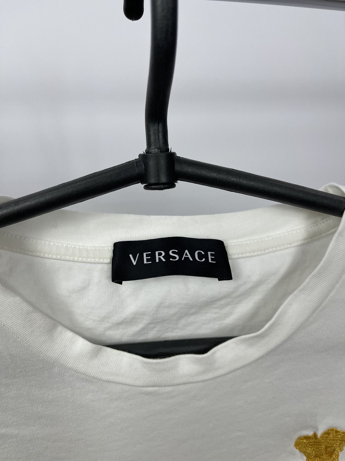 Versace Versace T-SHIRT JERSEY Size 12A Years 152 cm White Gold Logo Size US XS / EU 42 / 0 - 4 Thumbnail