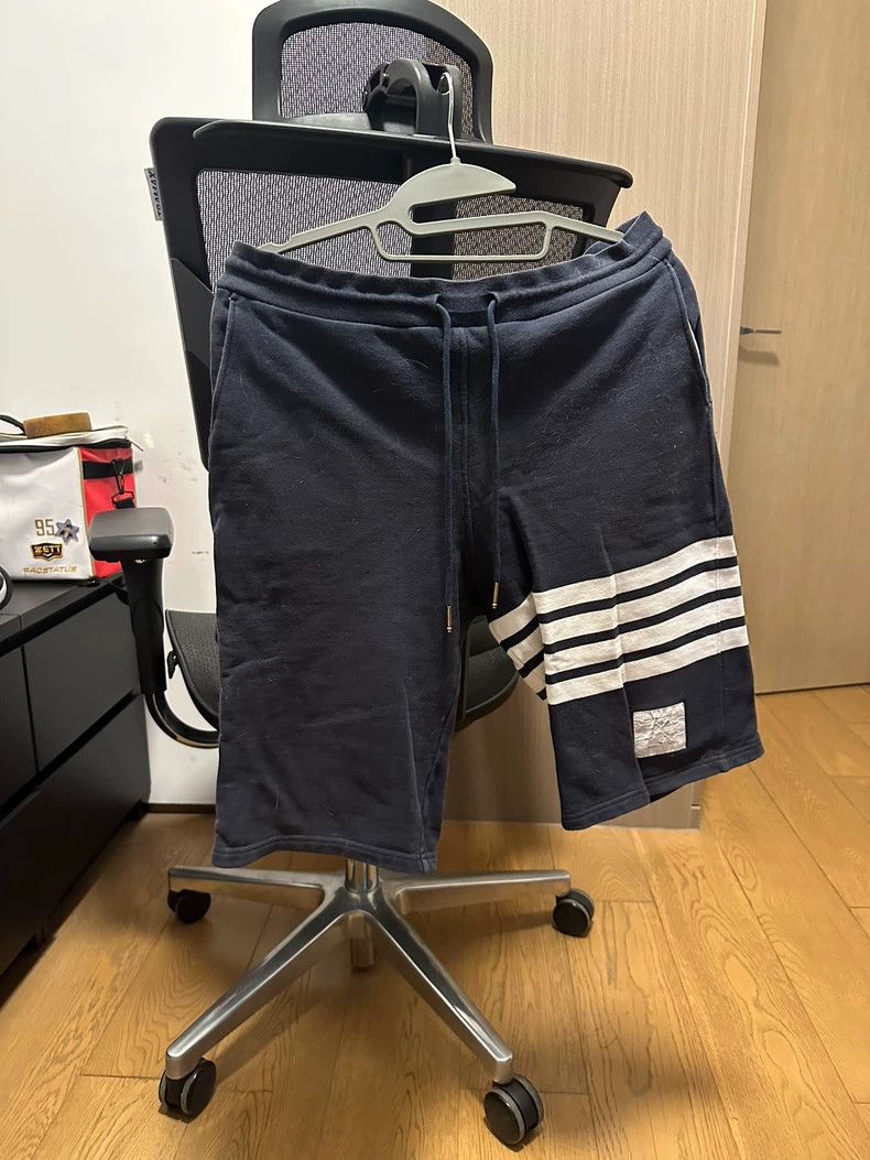Thom Browne Thom Browne size2 shorts Size US 37 - 1 Thumbnail
