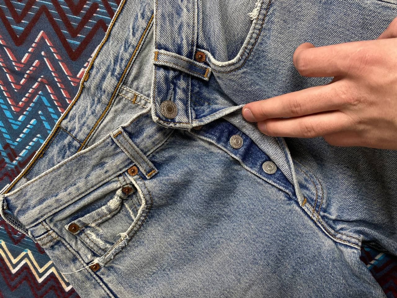 Levi's vintage Distressed Wash Denim Jeans pants Levi's 501 Y2K w28 Size US 28 / EU 44 - 4 Thumbnail