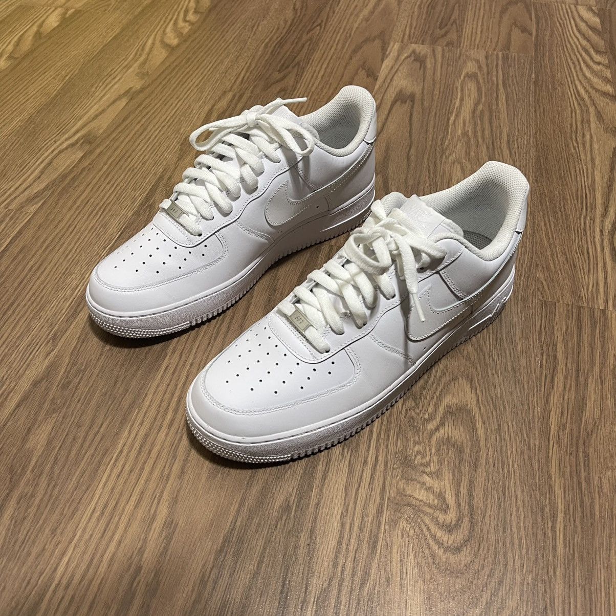 Nike Nike Air Force 1 '07 Triple White Size US 12 / EU 45 - 6 Thumbnail