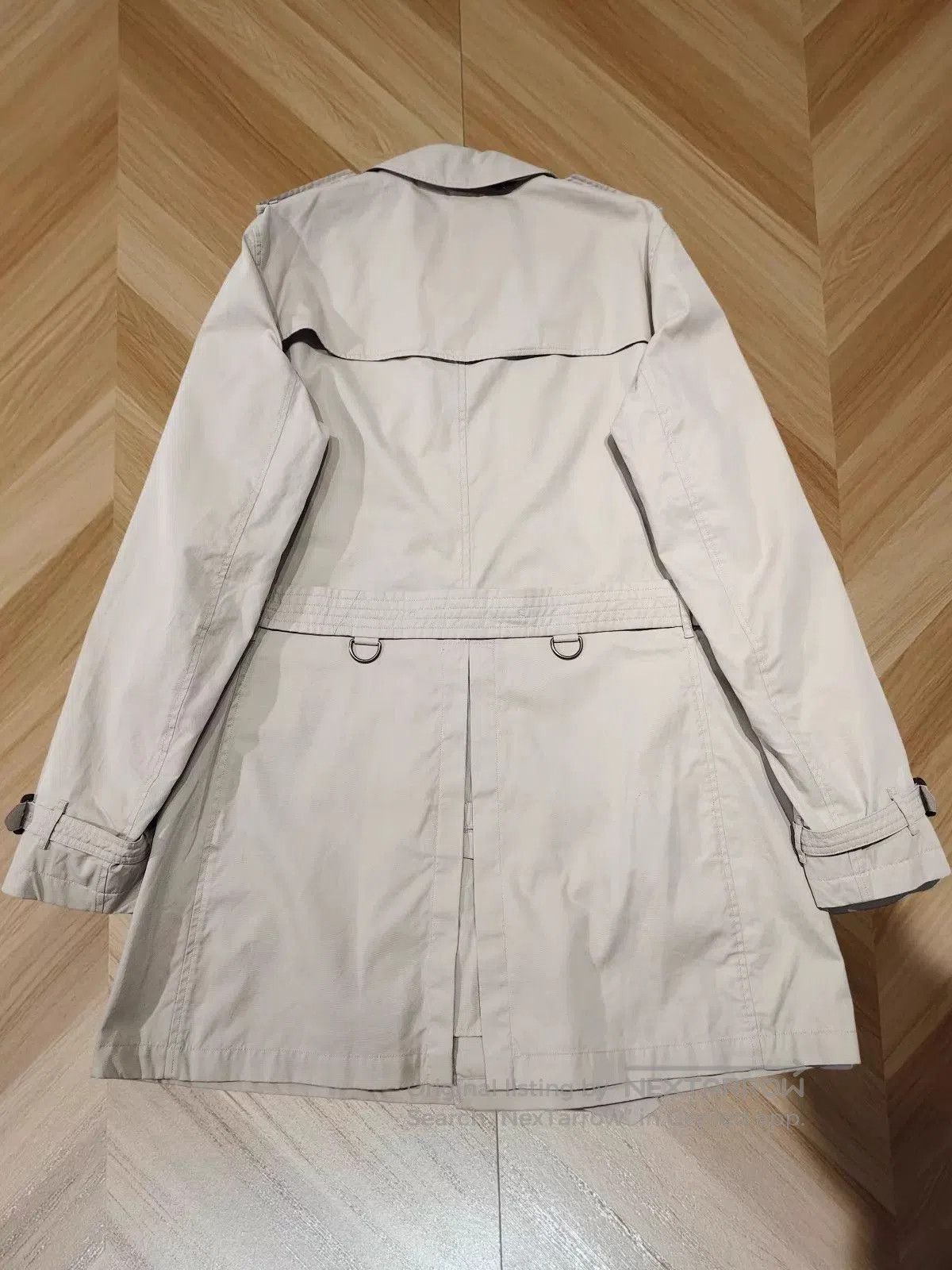 Burberry Beige Trench Coat with Belt - Size L. Size US L / EU 52-54 / 3 - 2 Thumbnail