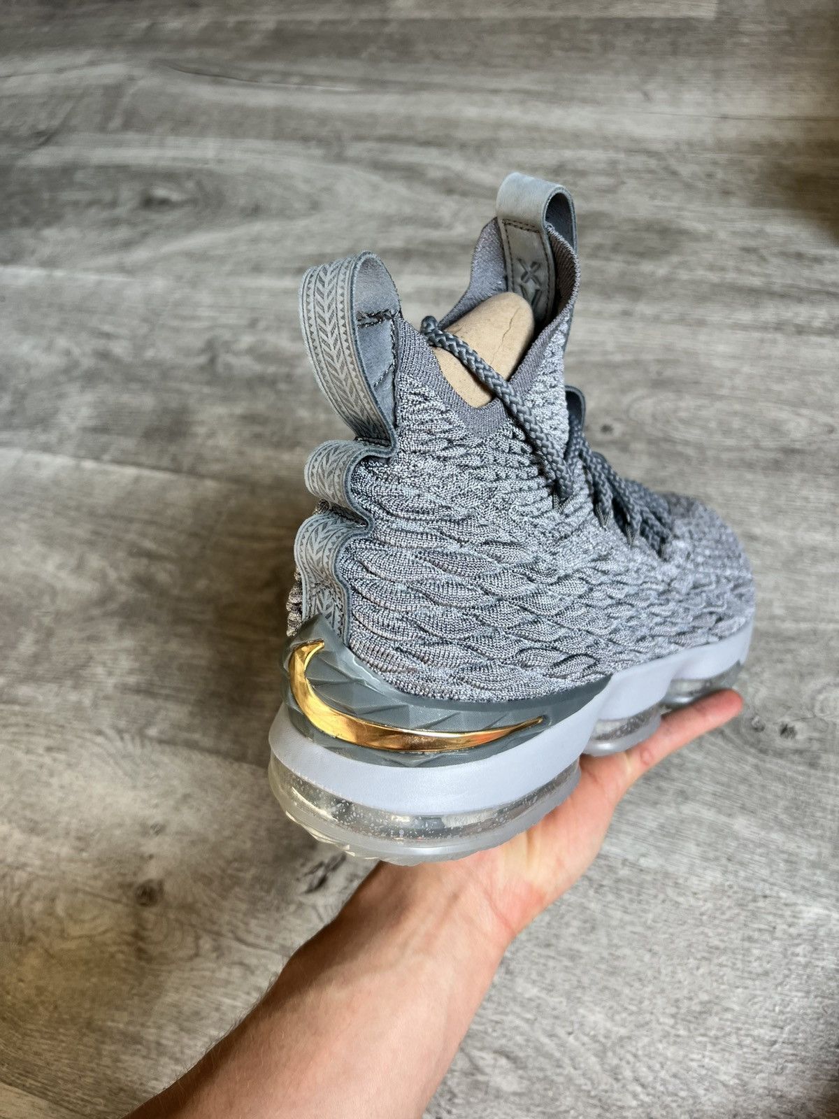 Nike Shoe’s Nike Lebron 15 City Series Size US 12 / EU 45 - 4 Thumbnail