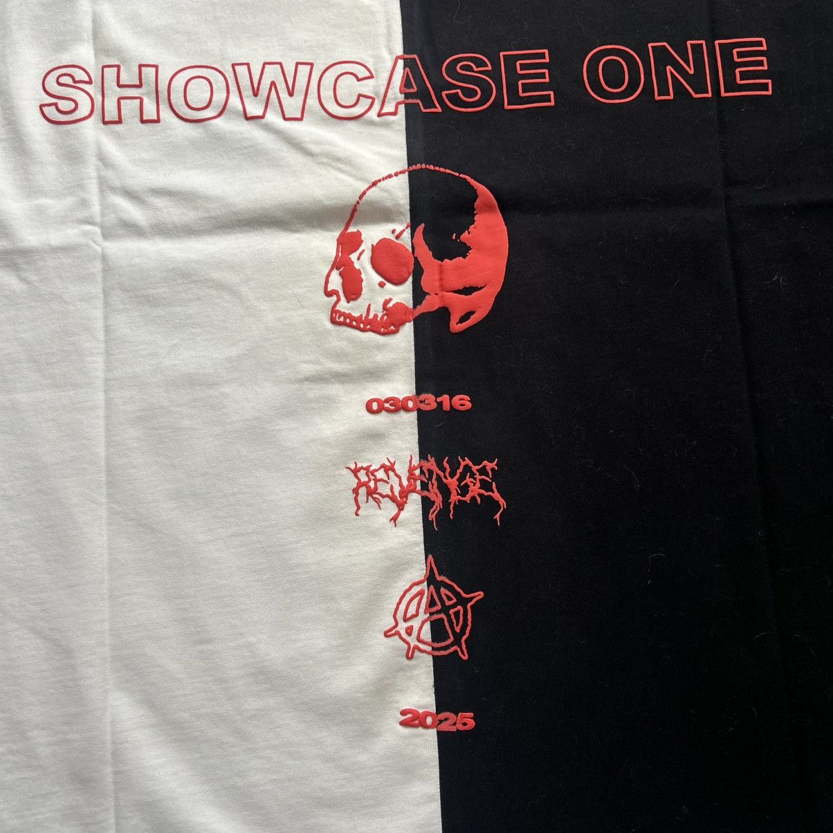 Revenge SPLiT “UNTiTLED” SHOWCASE ONE BLACK FLAG DiSTRESSED BOXY TEE Size US XXL / EU 58 / 5 - 17 Thumbnail