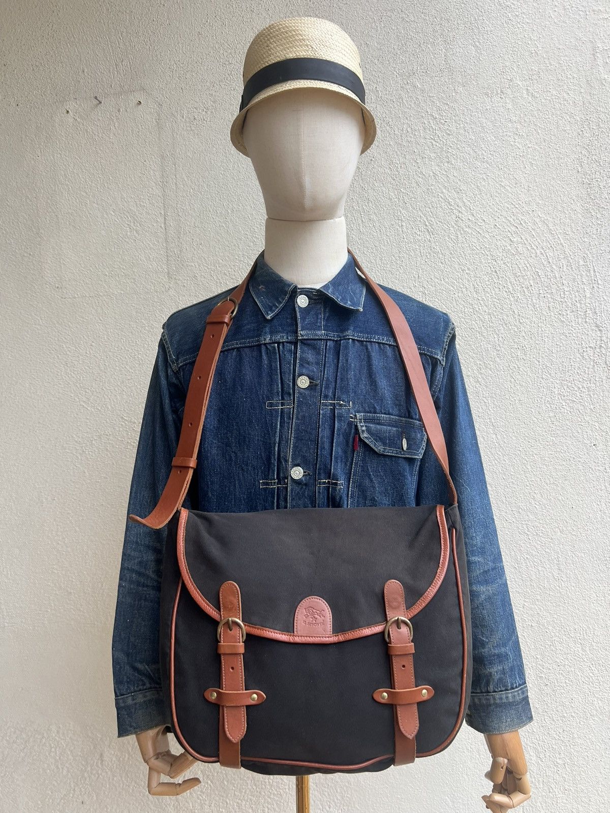 Il Bisonte × Leather Vintage il Bisonte Black Cotton Leather Messenger Bag Size ONE SIZE - 19 Thumbnail