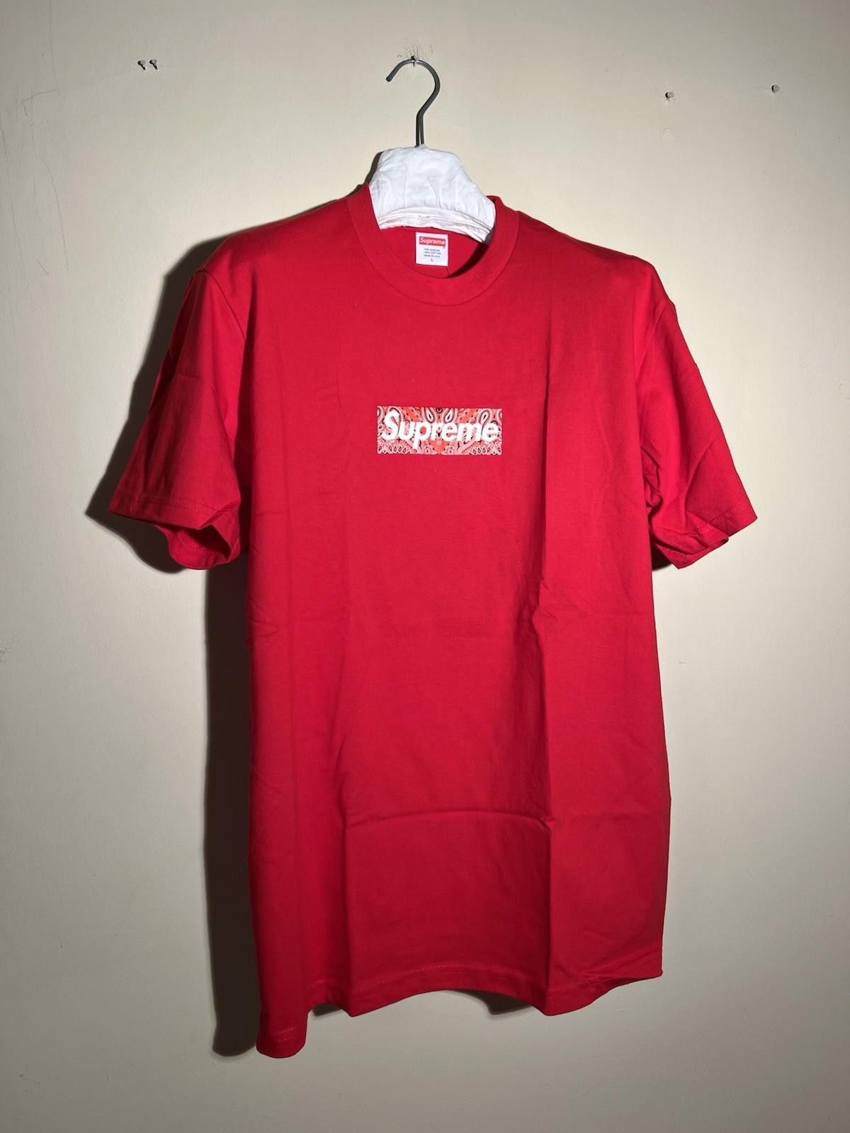 Supreme FW19 Supreme Bandana Box Logo Tee Red L 2019 Size US L / EU 52-54 / 3 - 3 Thumbnail