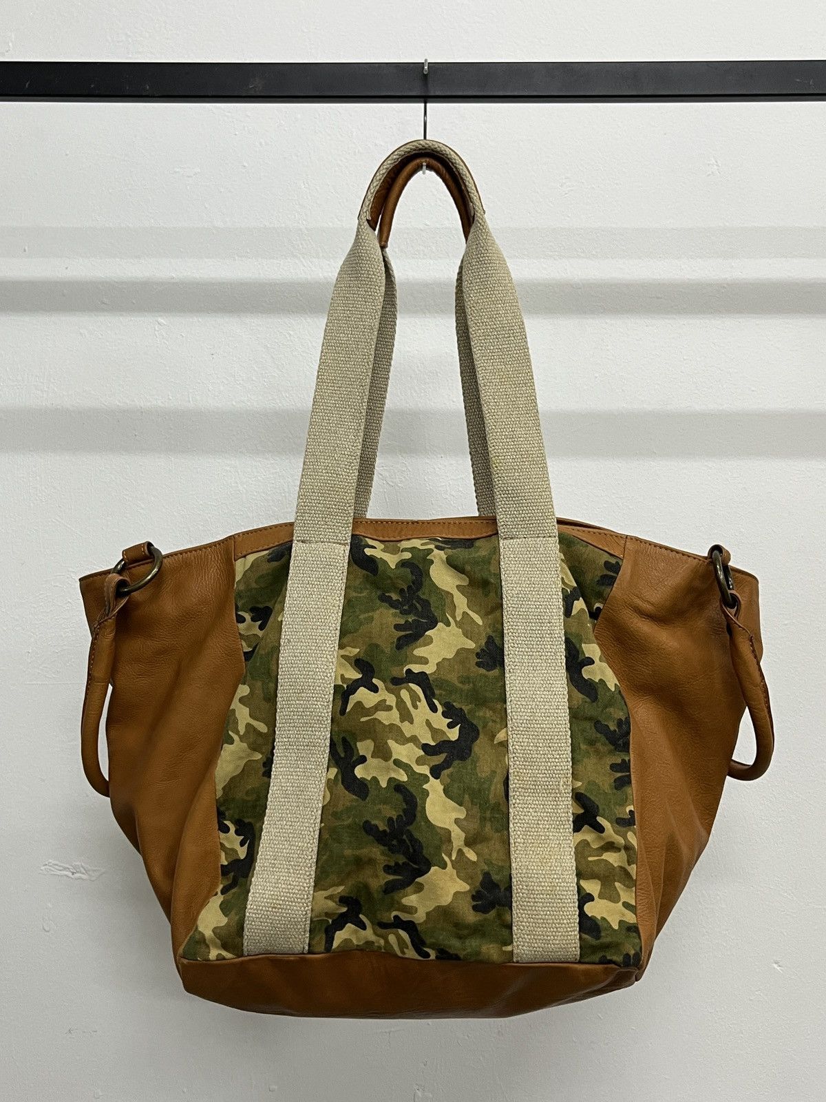 Leather Leather Hybrid Camo Canvas Patina Brown Leather Weekend Bag Size ONE SIZE - 3 Thumbnail