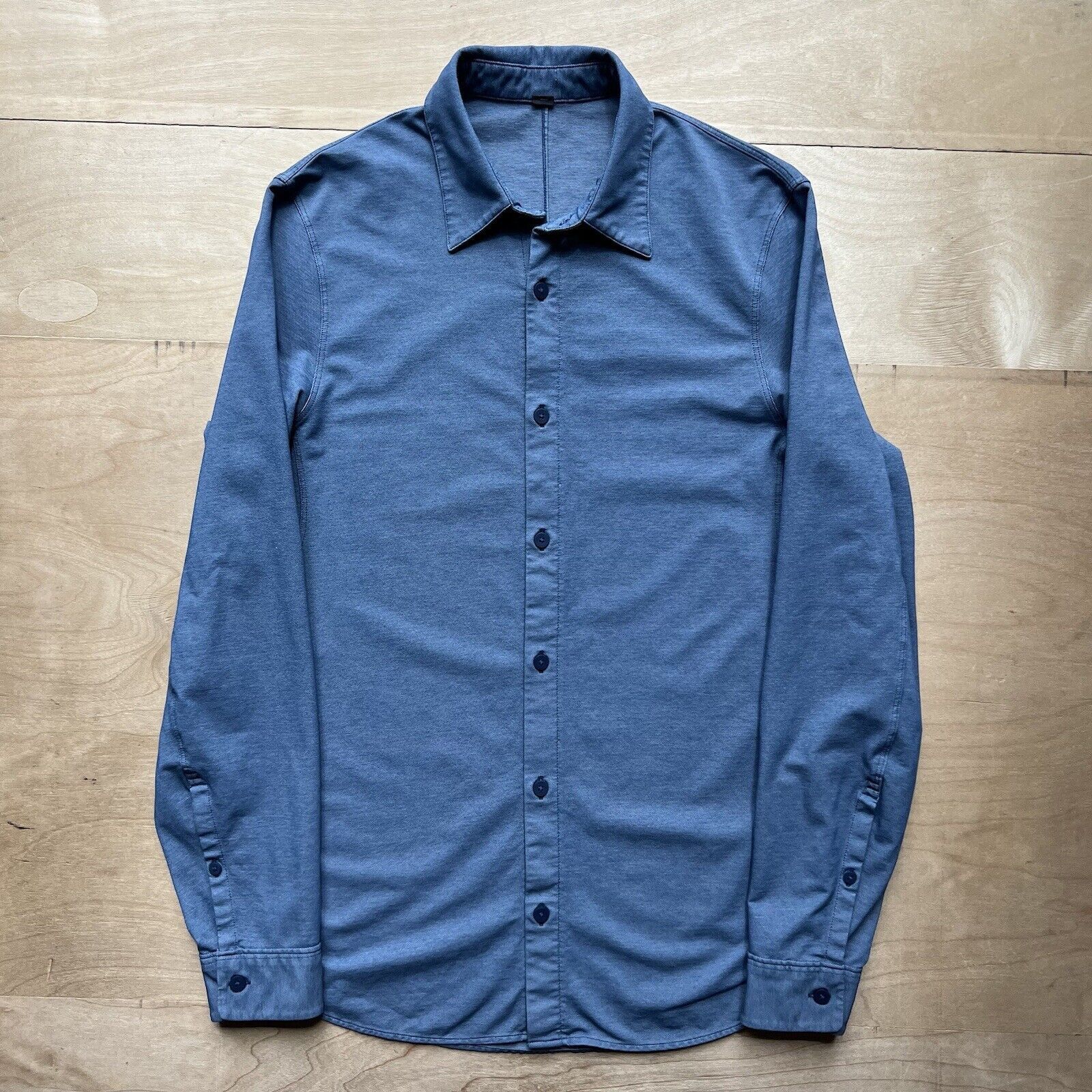Lululemon Lululemon Button Down Shirt Blue Casual Workwear Commission Size US S / EU 44-46 / 1 - 1 Thumbnail
