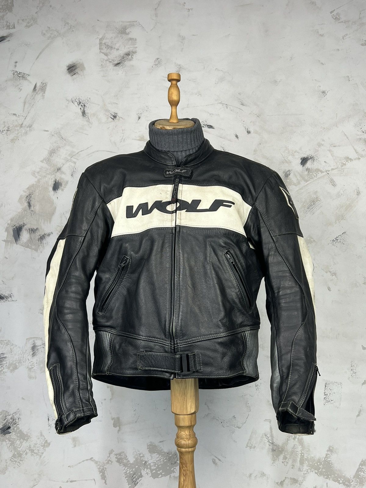 Vintage Vintage Wolf Leather Motorcycle Racing Jacket Size S - M Size US M / EU 48-50 / 2 - 2 Thumbnail