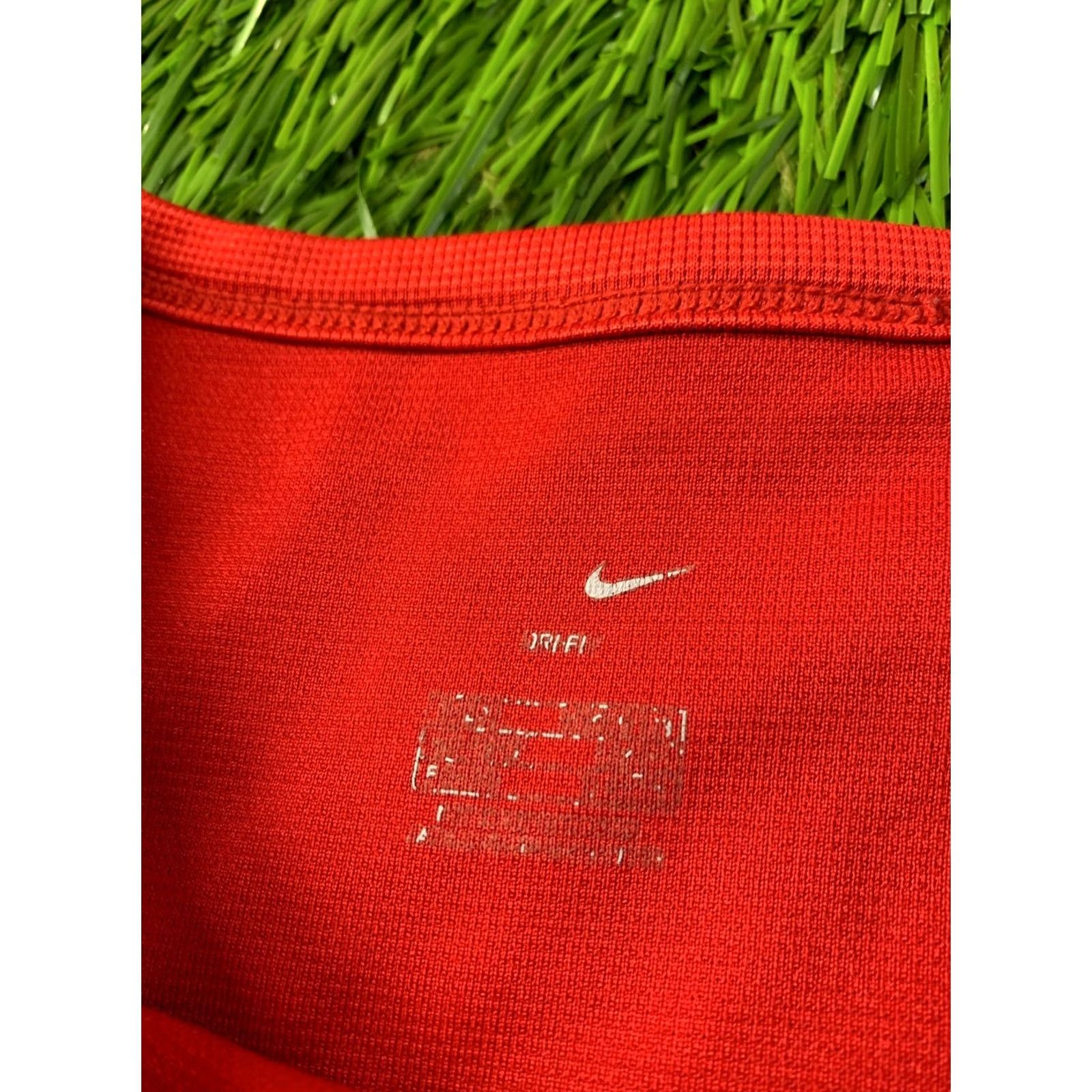 Nike VINTAGE NIKE DRI-FIT TRAINING VEST JERSEY SHIRT M 2005 Red and Gray Mens Size US M / EU 48-50 / 2 - 6 Thumbnail