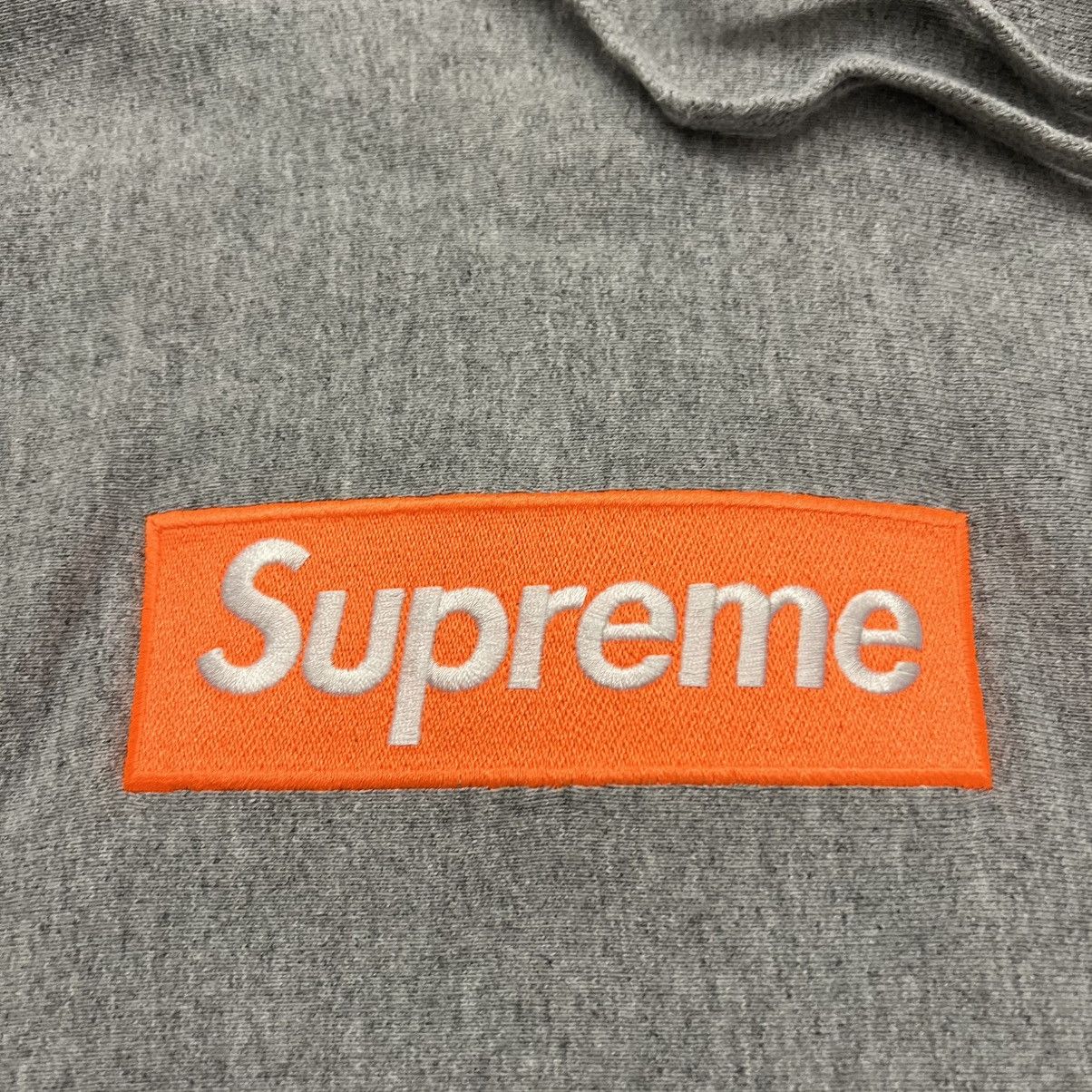 Supreme Supreme Box Logo Hoodie Grey/Orange FW17 Size US M / EU 48-50 / 2 - 4 Thumbnail