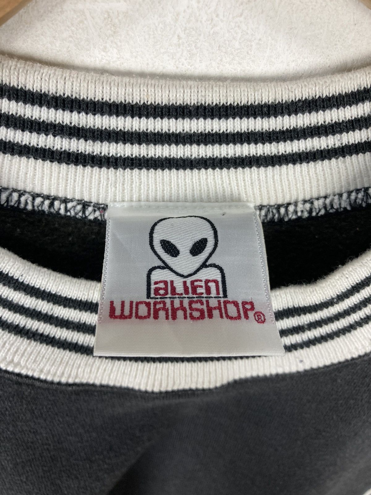 Alien Workshop × Vintage Vintage 90s Alien Workshop Skateboard Sweatshirt Size US L / EU 52-54 / 3 - 4 Thumbnail