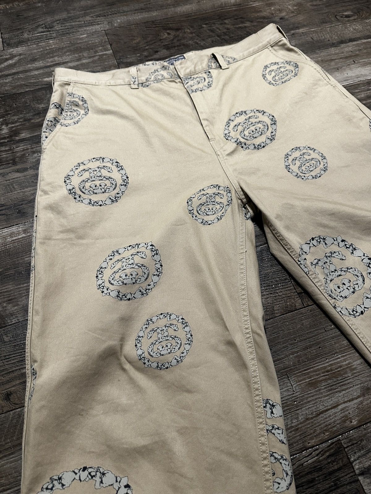 DENIM TEARS × Stussy Stussy Denim Tears SS Wreath Chinos Size US 38 / EU 54 - 2 Thumbnail