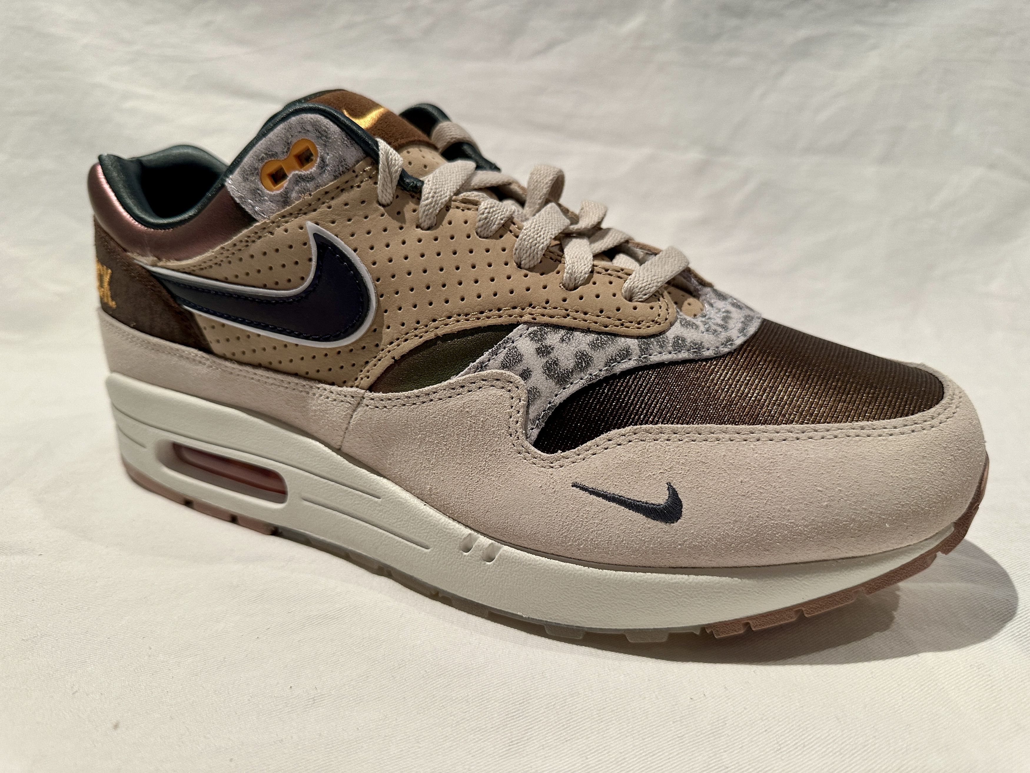 Nike BRAND NEW NIKE AIR MAX 1 '87 PRE ‘University of Oregon’ SZ11 Size US 11 / EU 44 - 4 Thumbnail