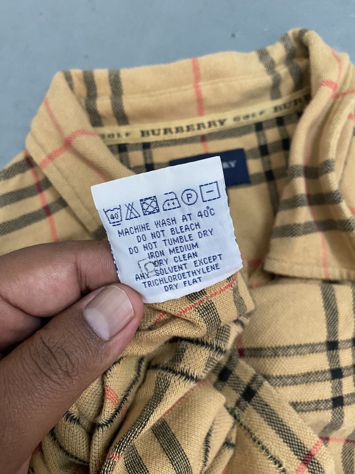 Burberry VTG BURBERRY NOVA CHECK POLO TEE Size US XL / EU 56 / 4 - 6 Thumbnail