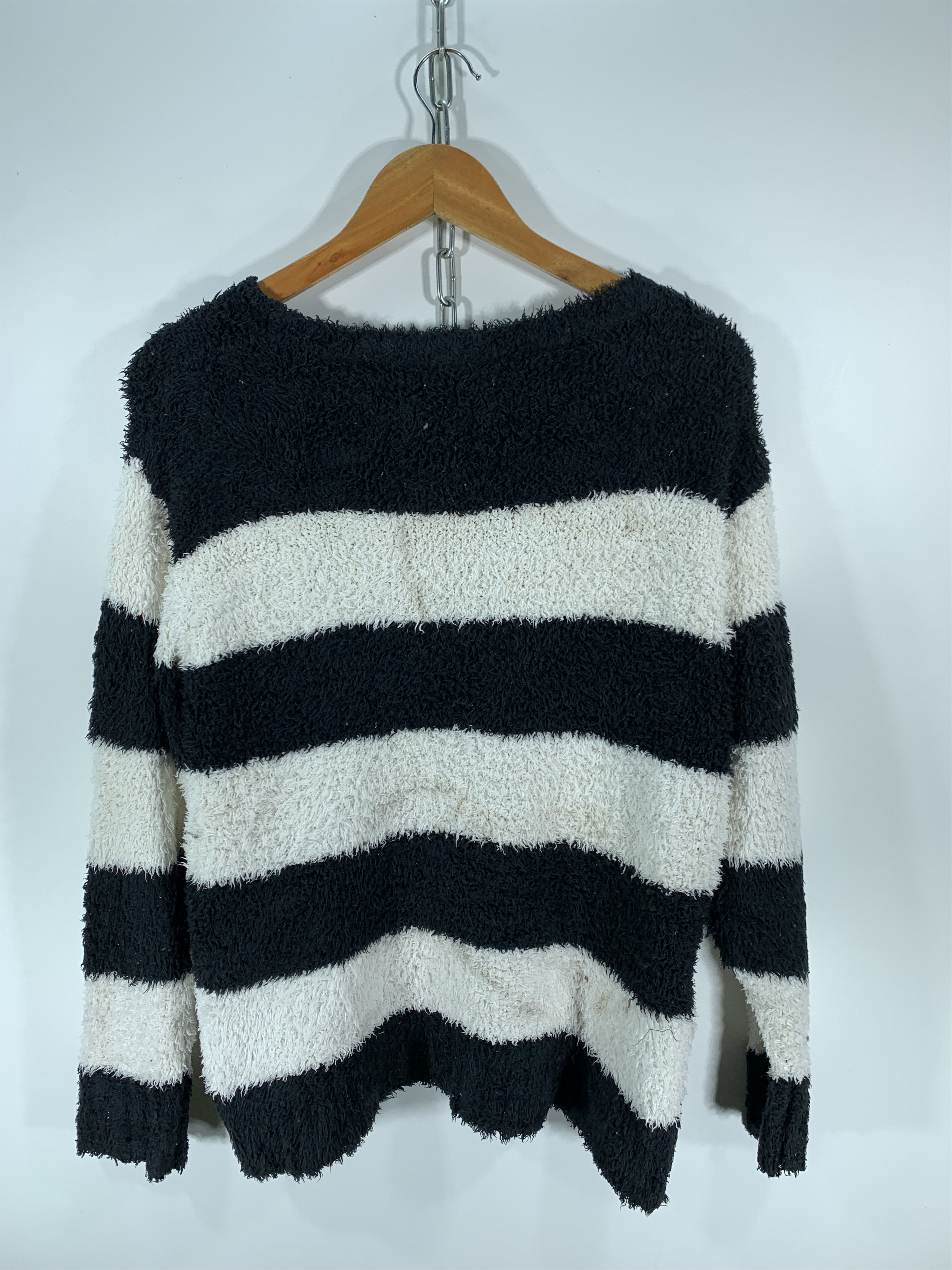 Japanese Brand ⚡️Stripe fleece sweater Size US M / EU 48-50 / 2 - 7 Thumbnail