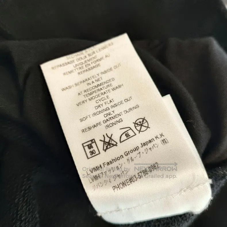 Givenchy Givenchy Black Crewneck Sweatshirt, Size L, Style 250326LC Size US L / EU 52-54 / 3 - 7 Thumbnail