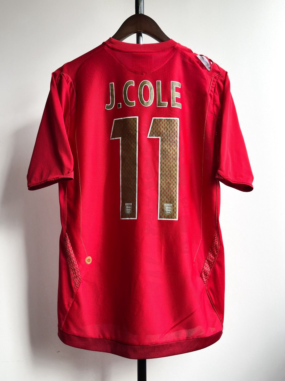 Umbro J. Cole #11 Vintage England 2006/08 Soccer Jersey Umbro Size US M / EU 48-50 / 2 - 1 Thumbnail