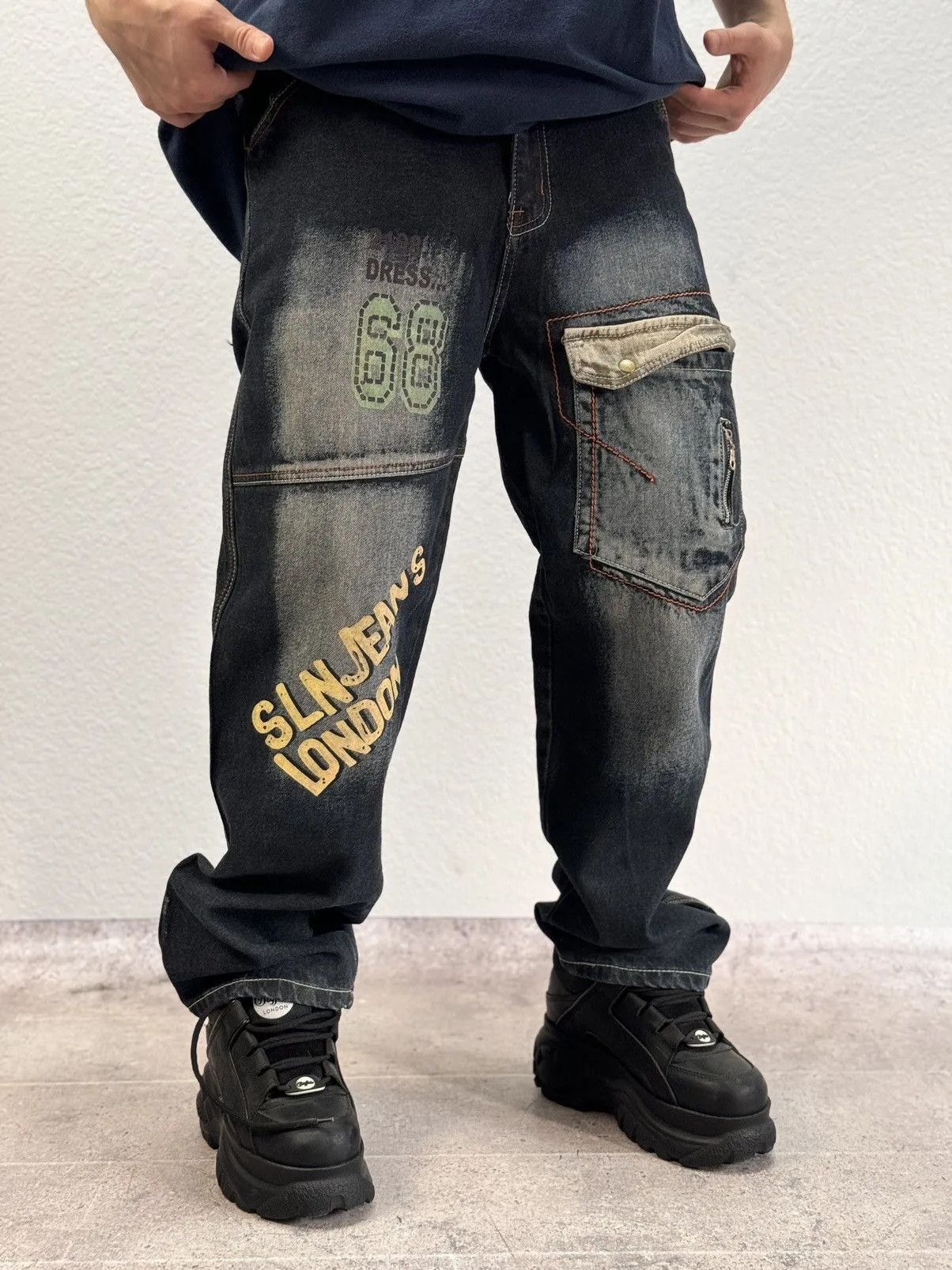 Ed Hardy VINTAGE Y2K RAW BLUE BAGGY CYBER WING DENIM SEQUIN JEANS 36 Size US 31 - 15 Thumbnail