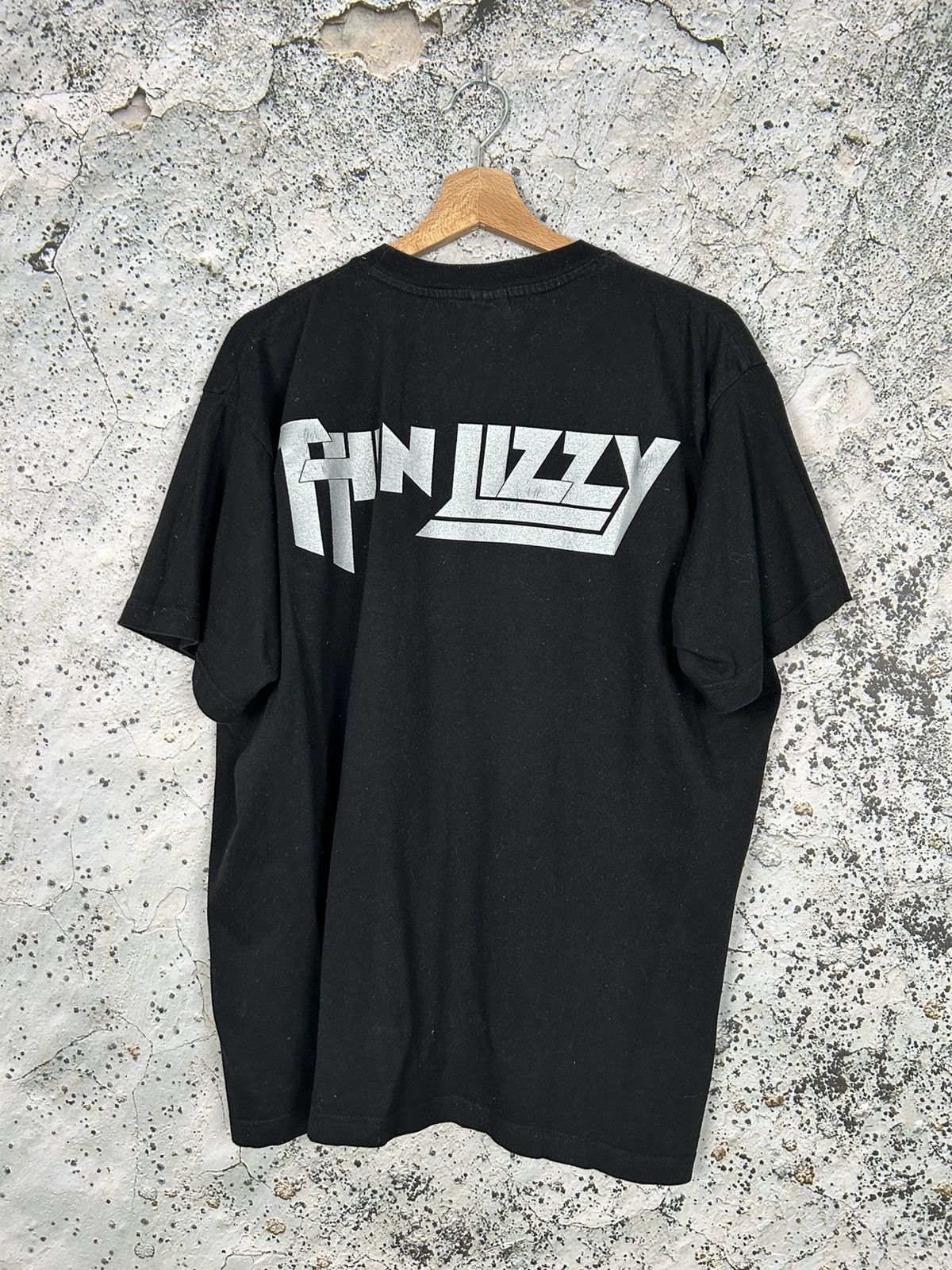 Band Tees × Vintage Vintage Thin Lizzy Rock Band Tee Graphic Panther 90s Rare Size US XL / EU 56 / 4 - 4 Thumbnail