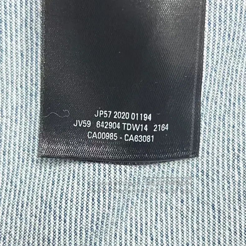 Balenciaga Balenciaga Aqua Distressed Destroyed Denim Jacket Size XXS / US 00 / IT 34 - 5 Thumbnail