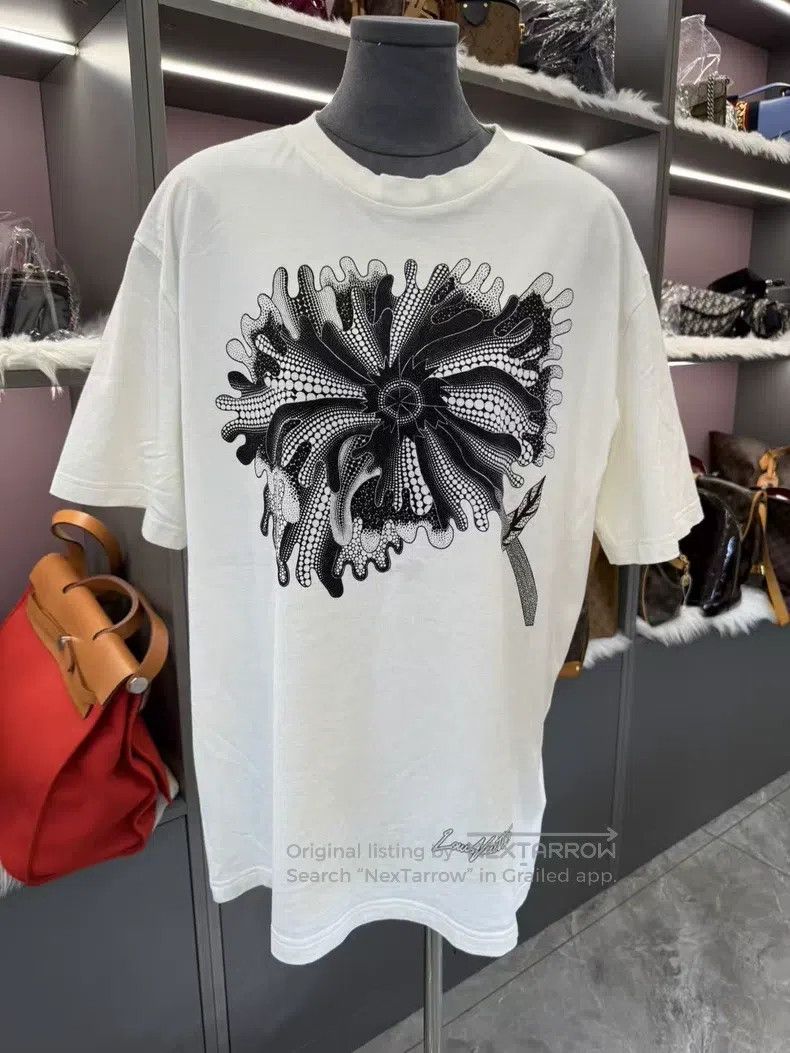 Louis Vuitton Louis Vuitton Yayoi Kusama Psychedelic Flower Short Sleeve Size US L / EU 52-54 / 3 - 3 Thumbnail