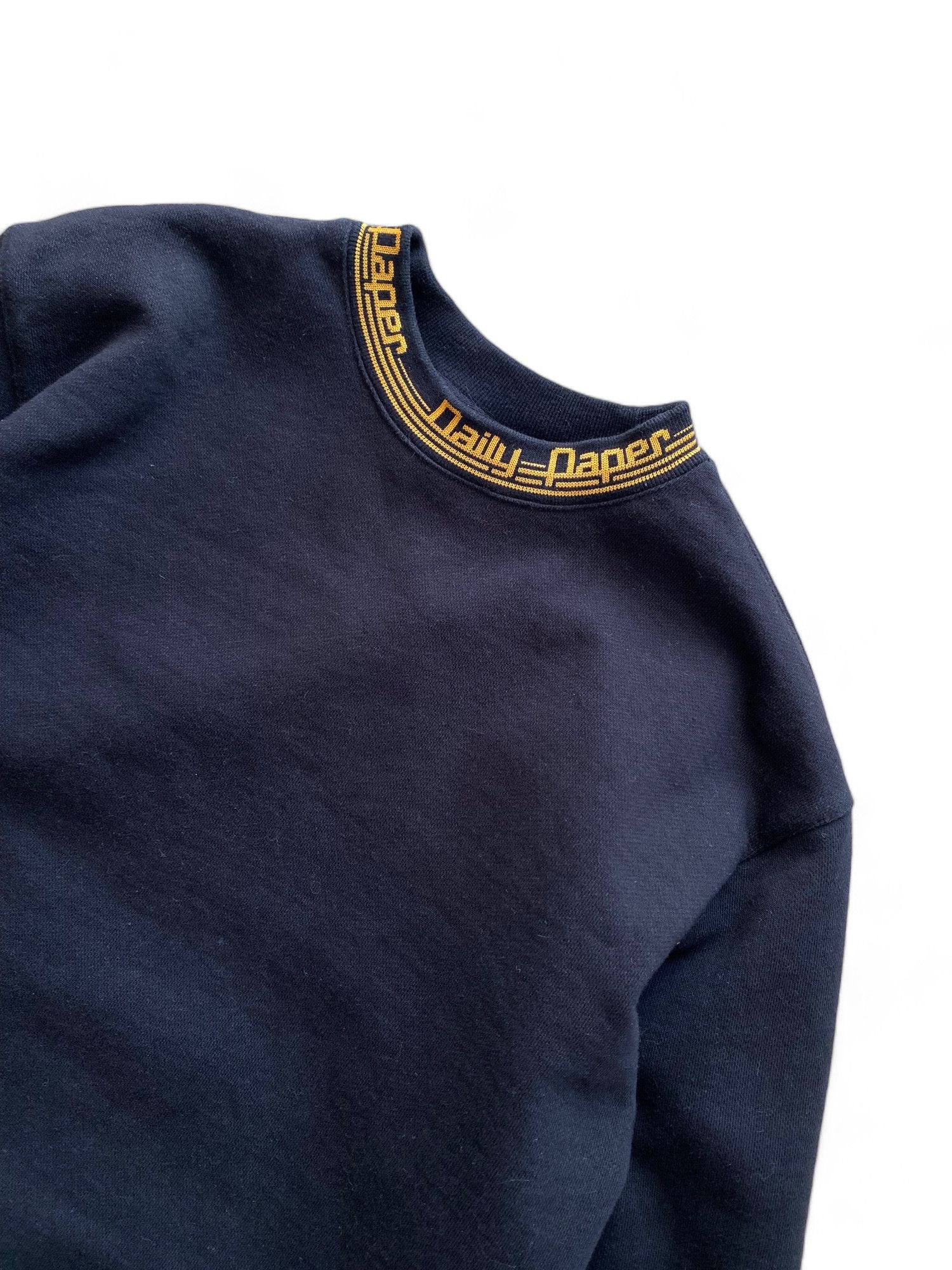 Daily Paper × Japanese Brand Vintage Daily Paper Neck Logo Sweatshirt Size US S / EU 44-46 / 1 - 2 Thumbnail