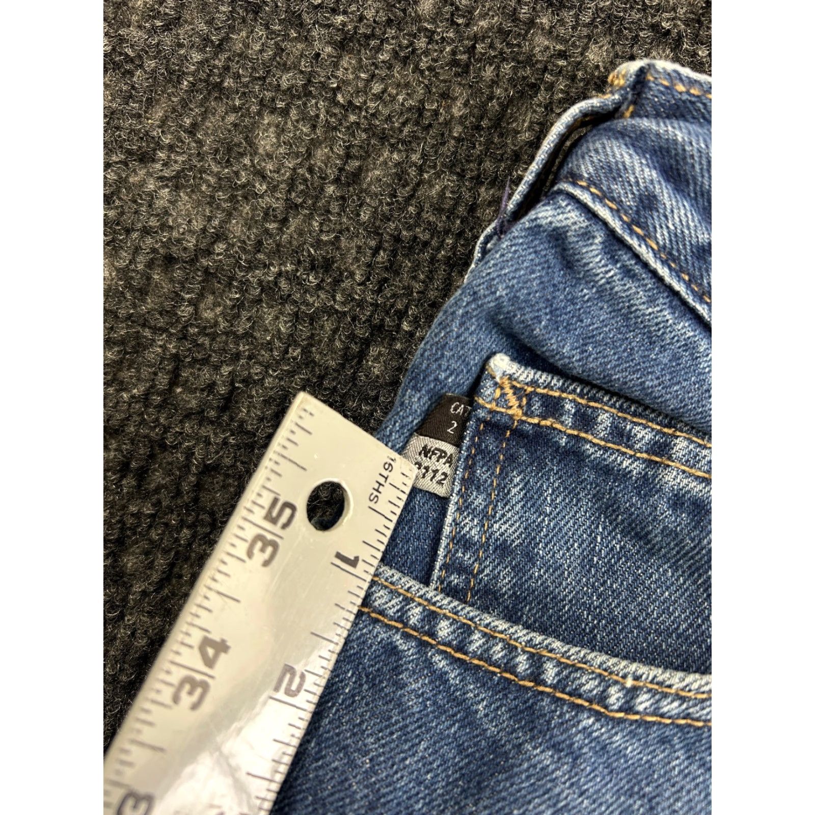 Carhartt VINTAGE Carhartt Jeans 40 x 30 Denim Flame-Resistant Distressed Workwear 5-Pocket Mens Blue 90s Band Rock USA Denim Size US 40 / EU 56 - 4 Thumbnail