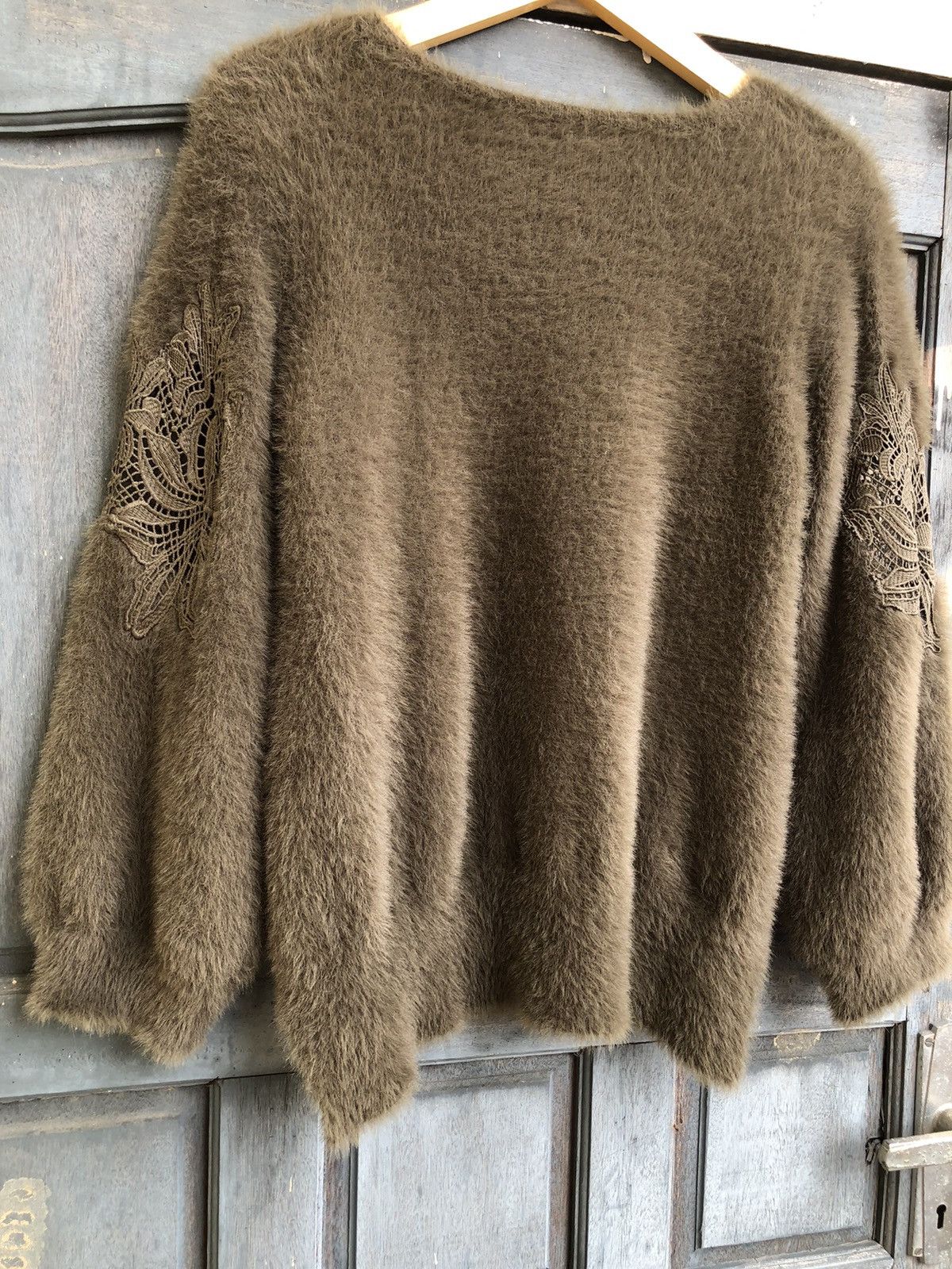 Japanese Brand Real Cube Japanese Brand Mohair Fur Embroidery Flowers Size M / US 6-8 / IT 42-44 - 12 Thumbnail