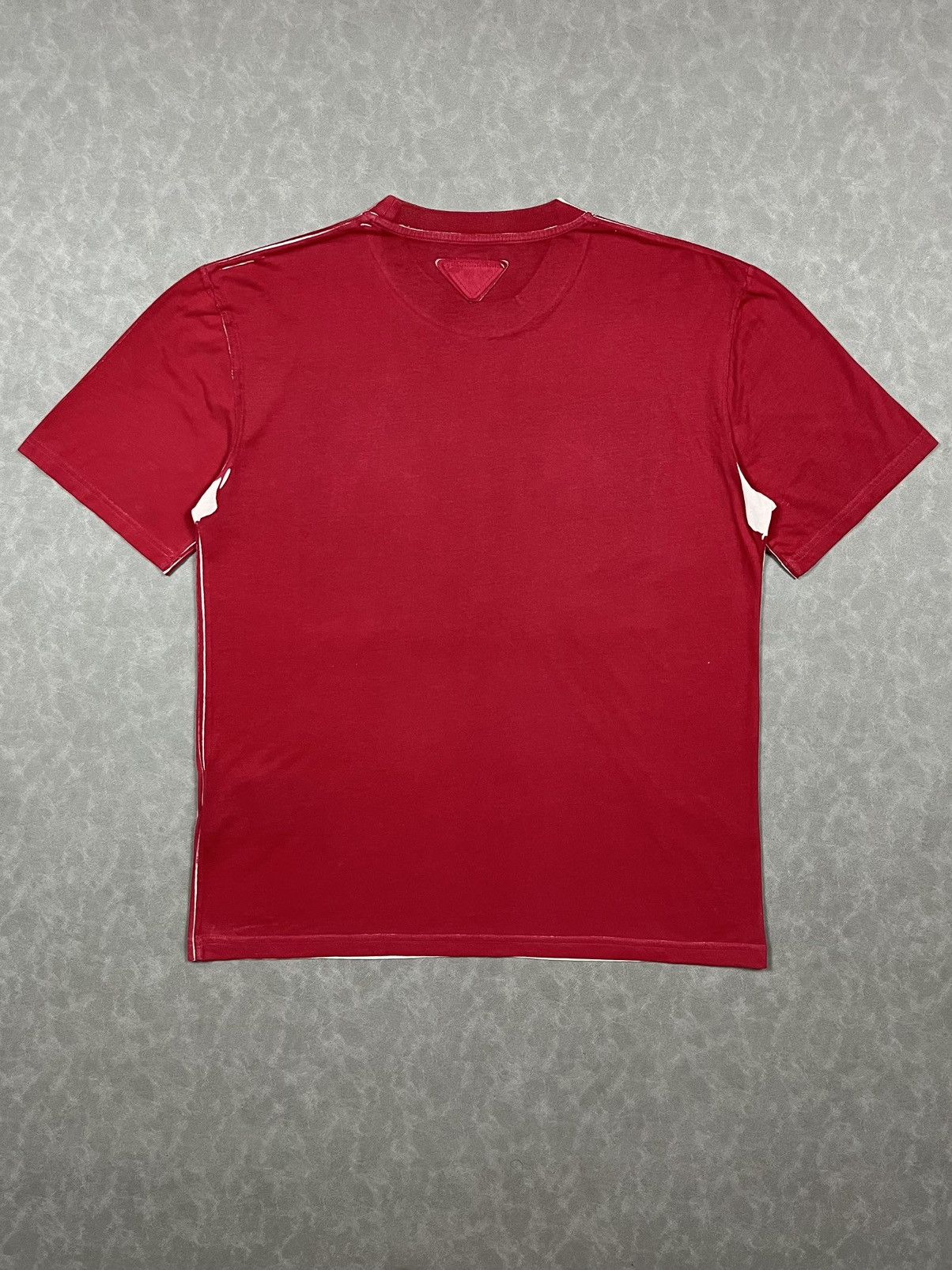 Prada Prada potrait face painted tee Size US M / EU 48-50 / 2 - 2 Thumbnail