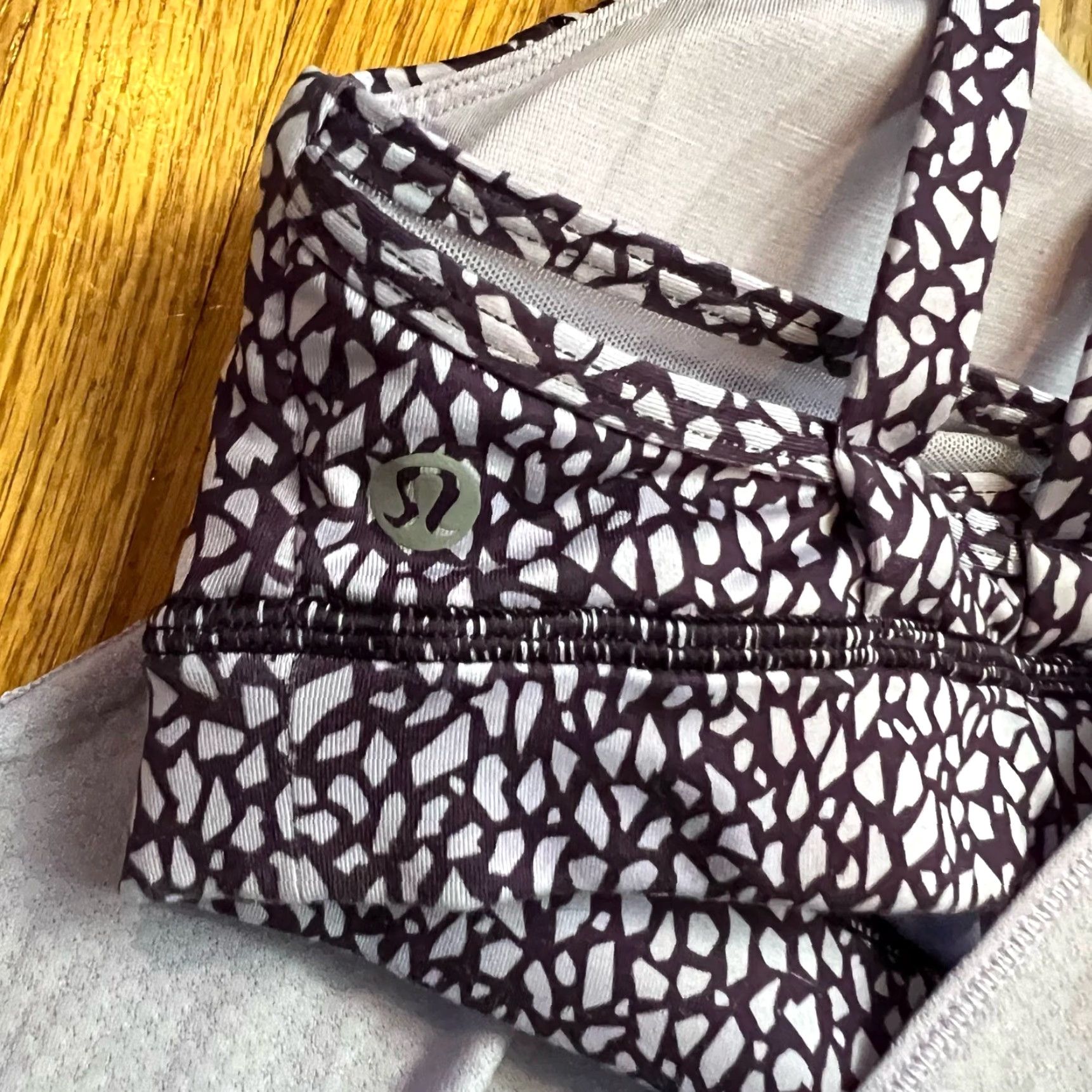 Lululemon Lululemon Tank Racerback Built in Sports Bra Womens 8 Purple Baggy Size ONE SIZE - 4 Thumbnail