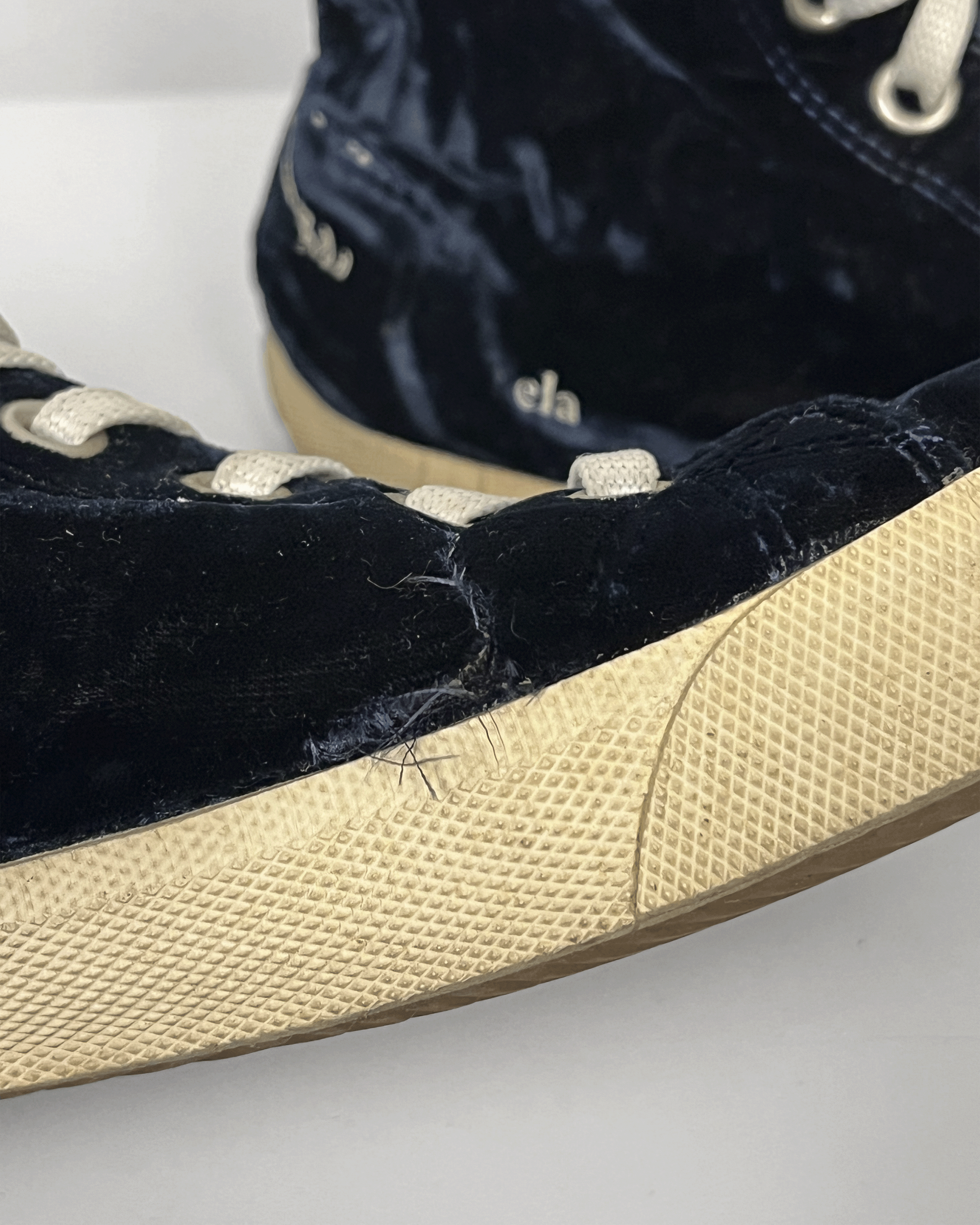 Maison Margiela Maison Margiela Velour Tabi High Top Sneakers Size US 9 / EU 42 - 8 Thumbnail
