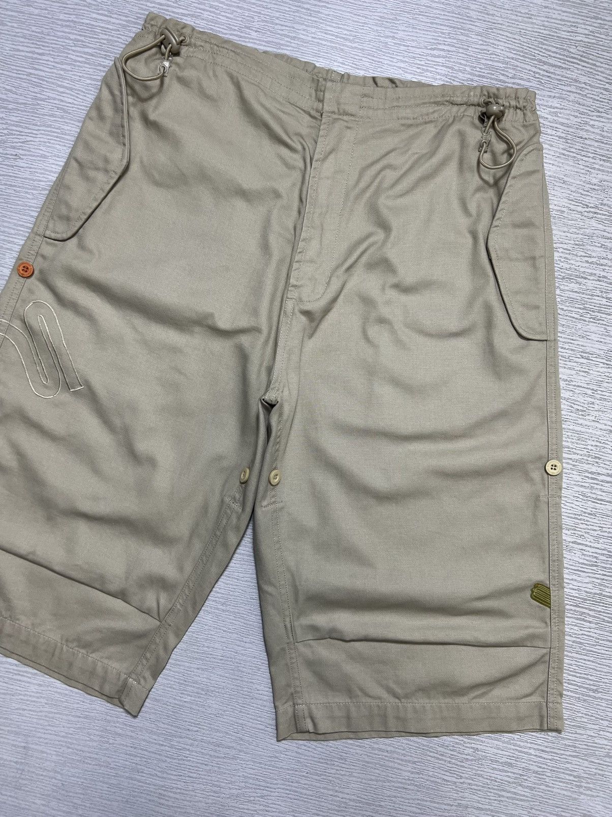Maharishi Maharishi - Embroidered Logo Loose Snoshorts Size US 32 / EU 48 - 3 Thumbnail