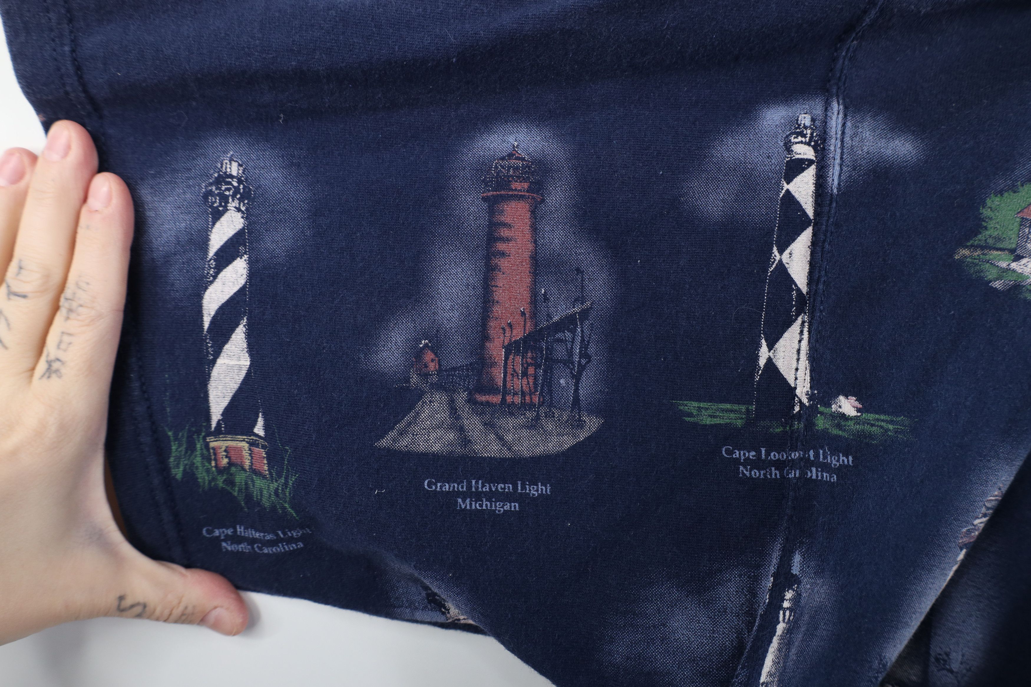 Vintage Vintage 90s Streetwear Lighthouse Print Short Sleeve T-Shirt Size US XXL / EU 58 / 5 - 4 Thumbnail