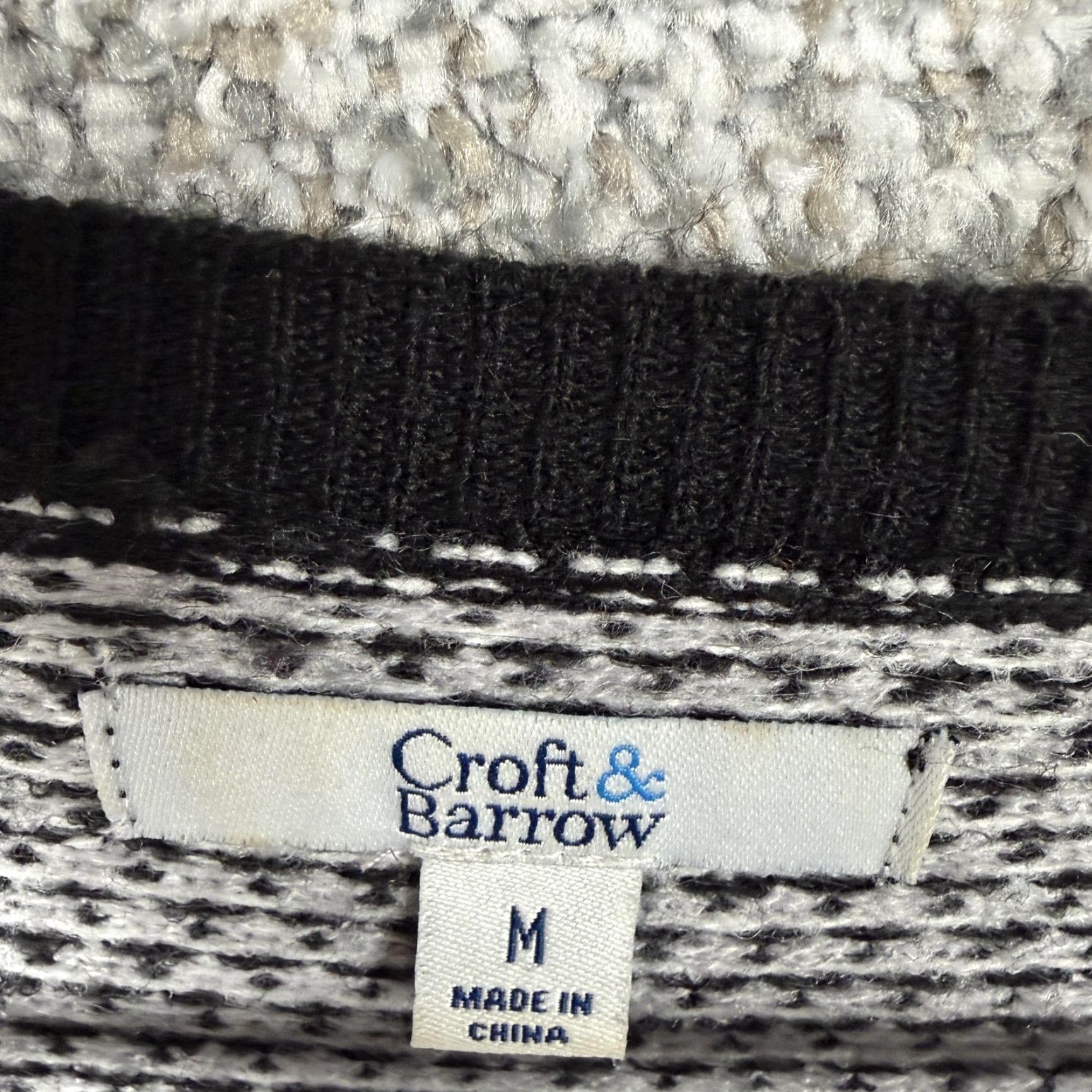 Croft & Barrow Croft & Barrow Cardigan Sweater Womens M Gray Geometric Knit Preppy Crew Neck Long Sleeve Button-Front Size M / US 6-8 / IT 42-44 - 5 Thumbnail