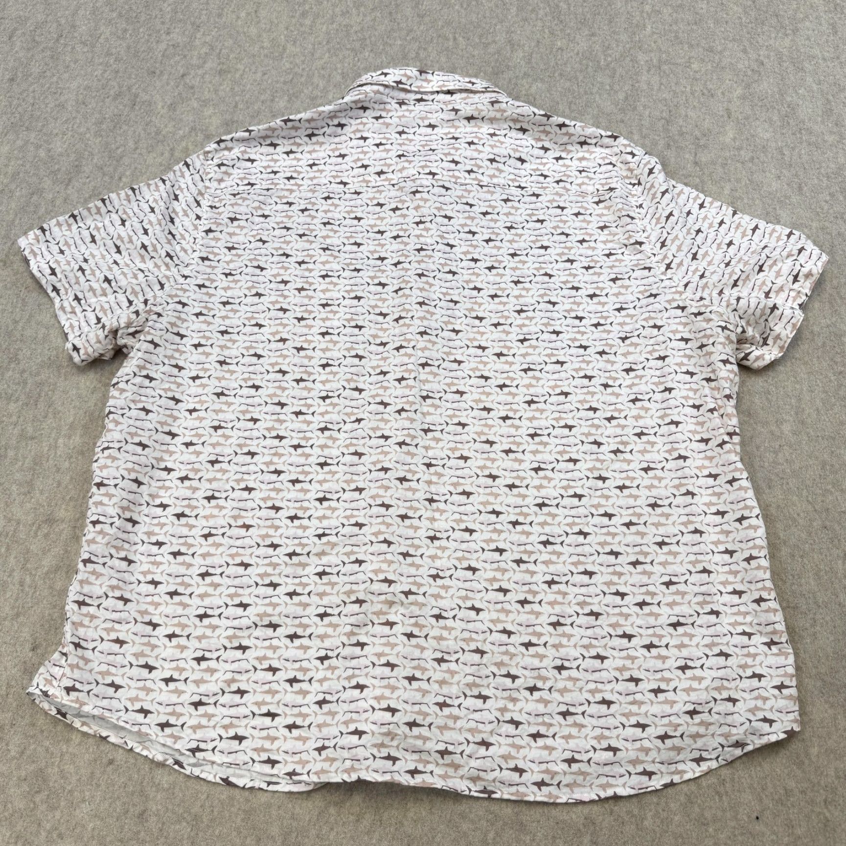 Johnston & Murphy Johnston & Murphy Shirt Mens 3XL White Short Sleeve Button-Up Nautical Graphic Print Pocketed Pocket Shark Print Casual Size US XXL / EU 58 / 5 - 7 Thumbnail