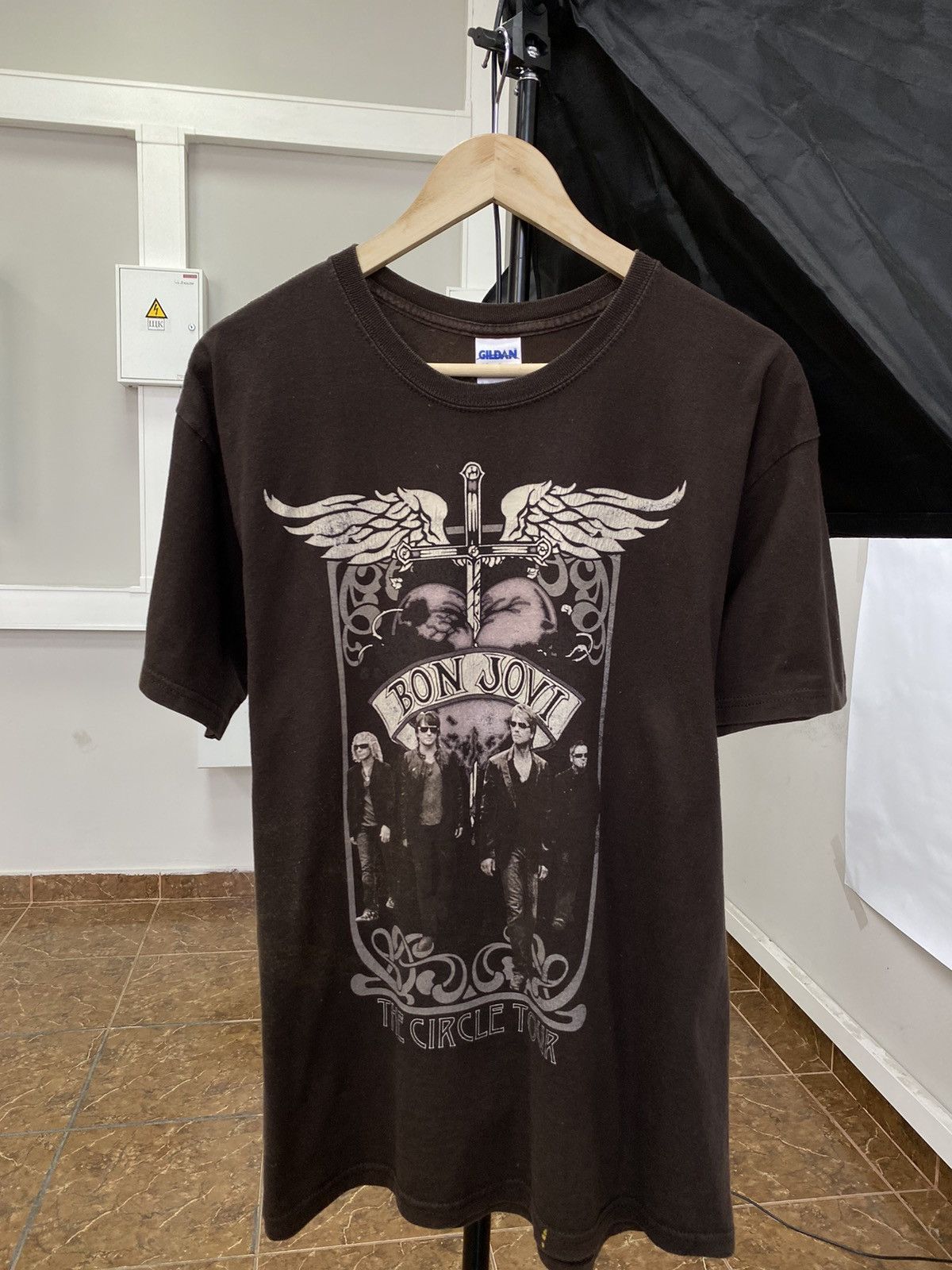 Bon Jovi 🇺🇸 Vintage 2010 Bon Jovi The Circle Tour T-Shirt Rare Retro Size US L / EU 52-54 / 3 - 1 Thumbnail