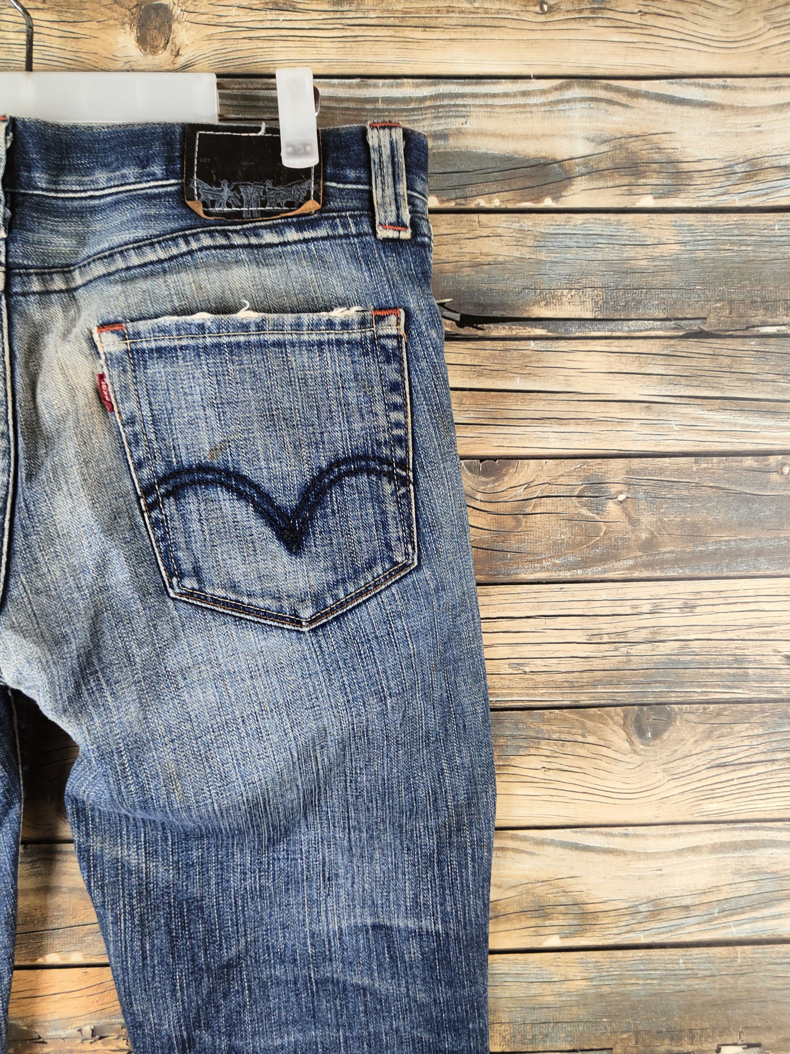 Levi's DL Levi's Dark Blue Distressed Ripped Jeans #46-823 Size US 33 - 12 Thumbnail