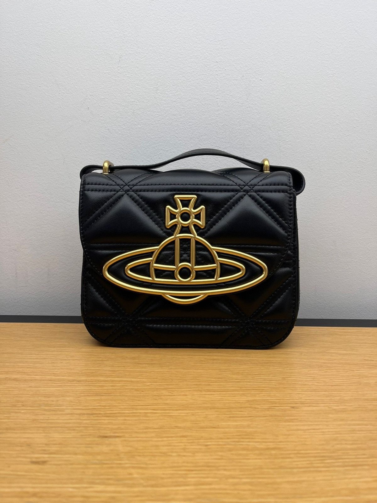 Vivienne Westwood o1f1d3z0625 Size: OS / Linda Crossbody Bag in Black Size ONE SIZE - 1 Preview