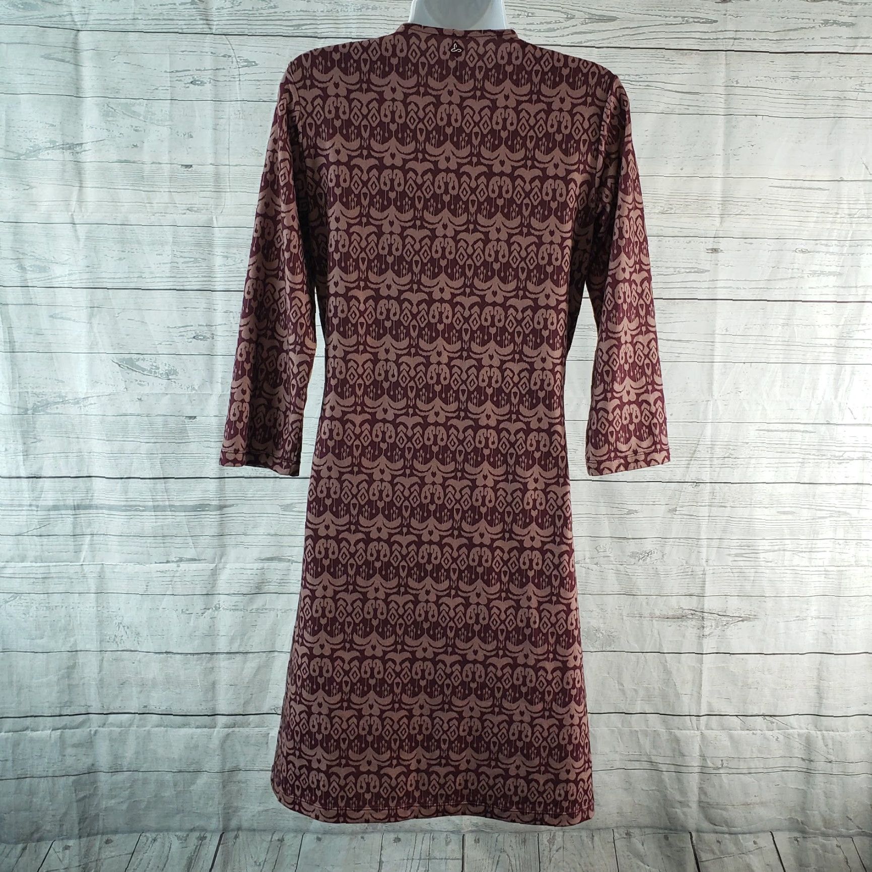 Prana Prana Dress Womens Medium Maroon V-Neck 3/4 Sleeve Knit Polyester Short Vintage: No (adjusted) Size M / US 6-8 / IT 42-44 - 4 Thumbnail