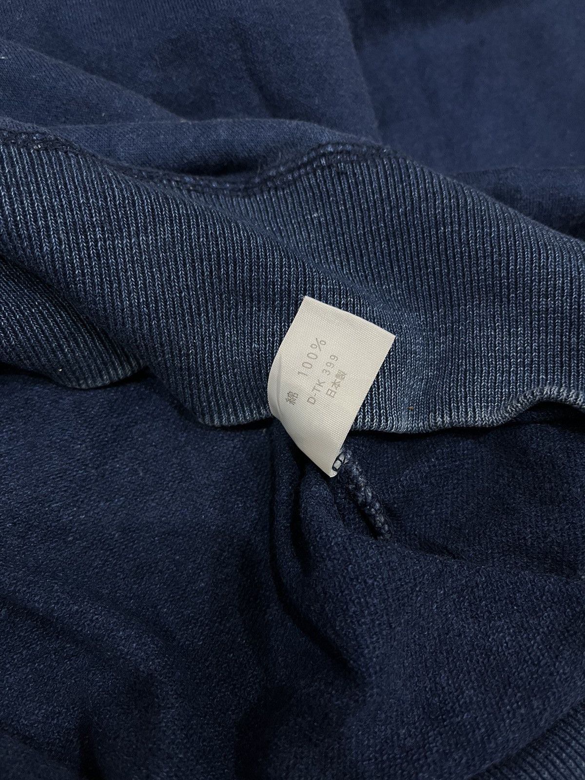 Blue Blue Japan 2000s BLUE BLUE JAPAN BUTTERFLY ART SWEATERS Size US M / EU 48-50 / 2 - 4 Thumbnail
