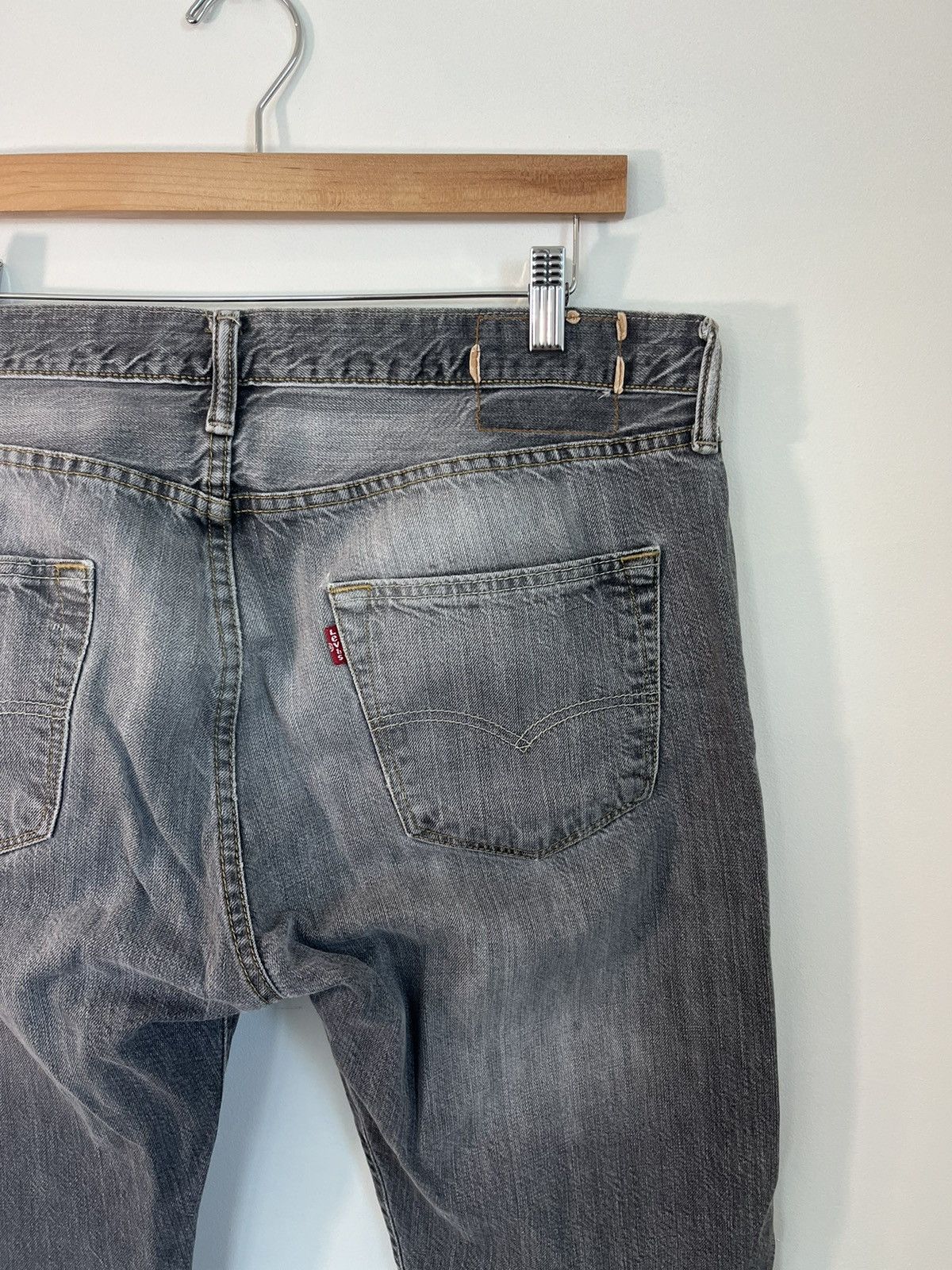 Vintage Levi 501 Sun Faded Gray Distressed Jeans Size US 36 / EU 52 - 5 Thumbnail