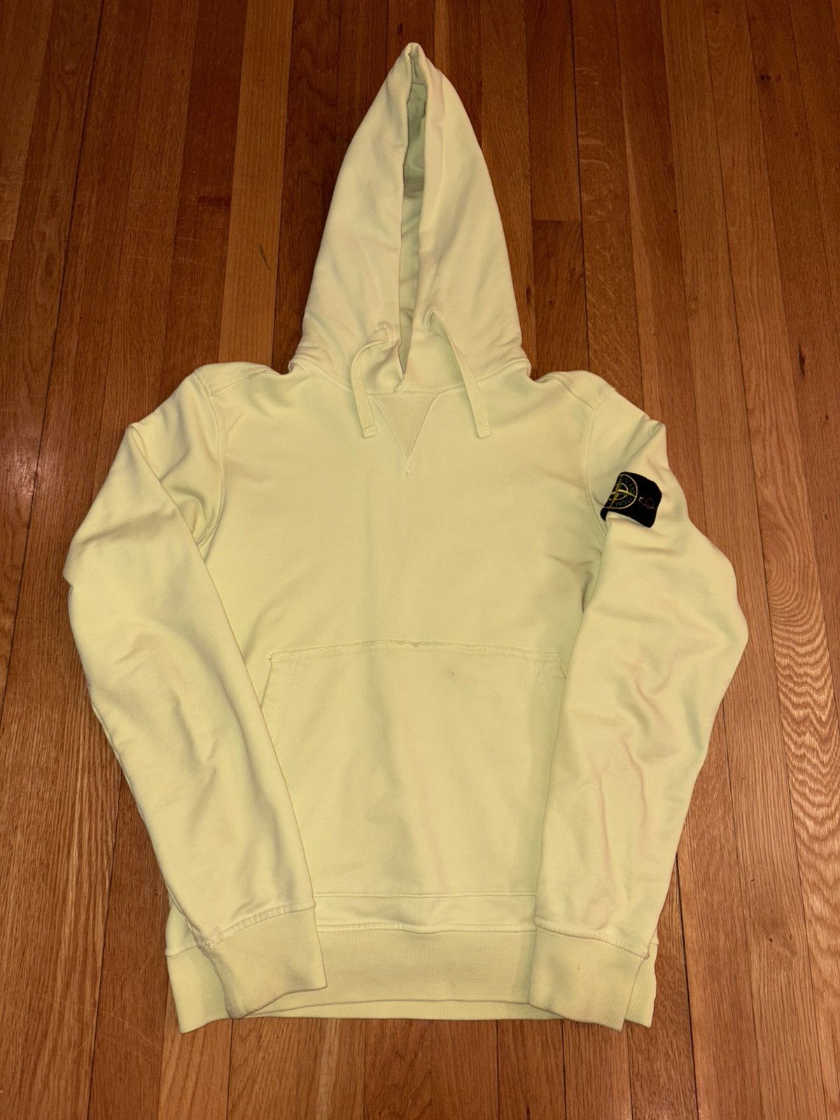Stone Island Stone Island Patch Logo hoodie yellow mens small Size US S / EU 44-46 / 1 - 1 Thumbnail
