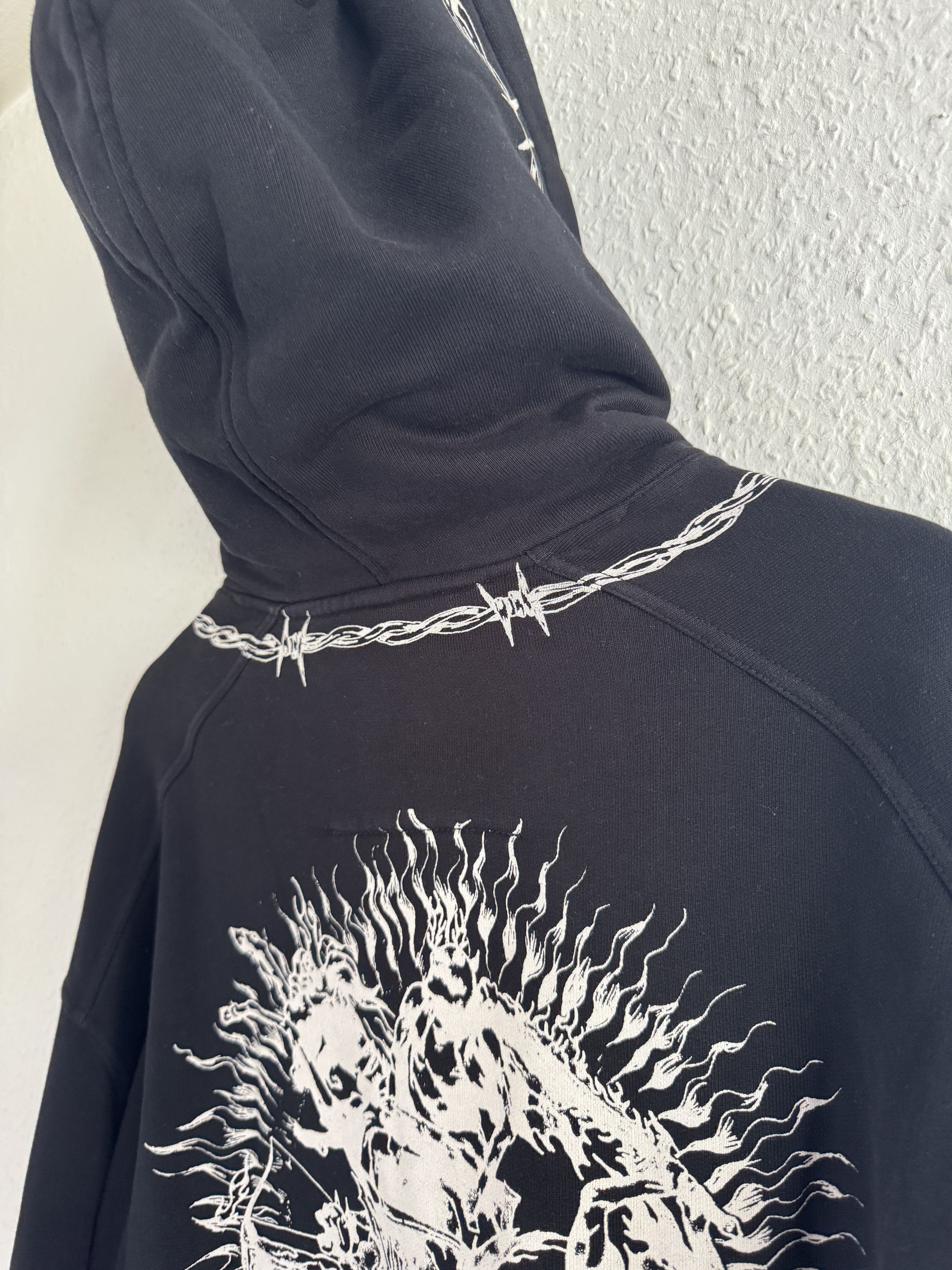 Givenchy Black Barbed Wire Eagle Oversized Hoodie Size US S / EU 44-46 / 1 - 9 Thumbnail