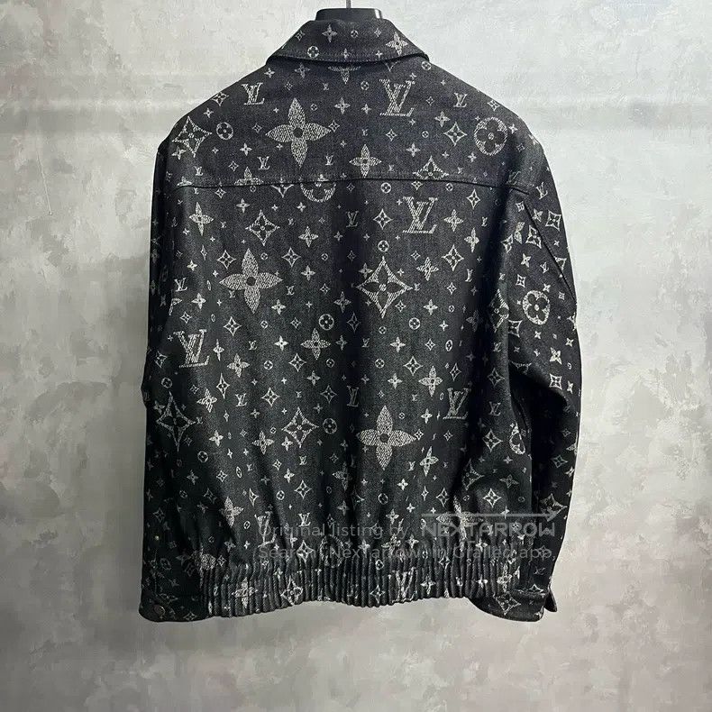Louis Vuitton Louis Vuitton Black Gypsophila Splash Logo Full Printed Si Size US M / EU 48-50 / 2 - 5 Thumbnail
