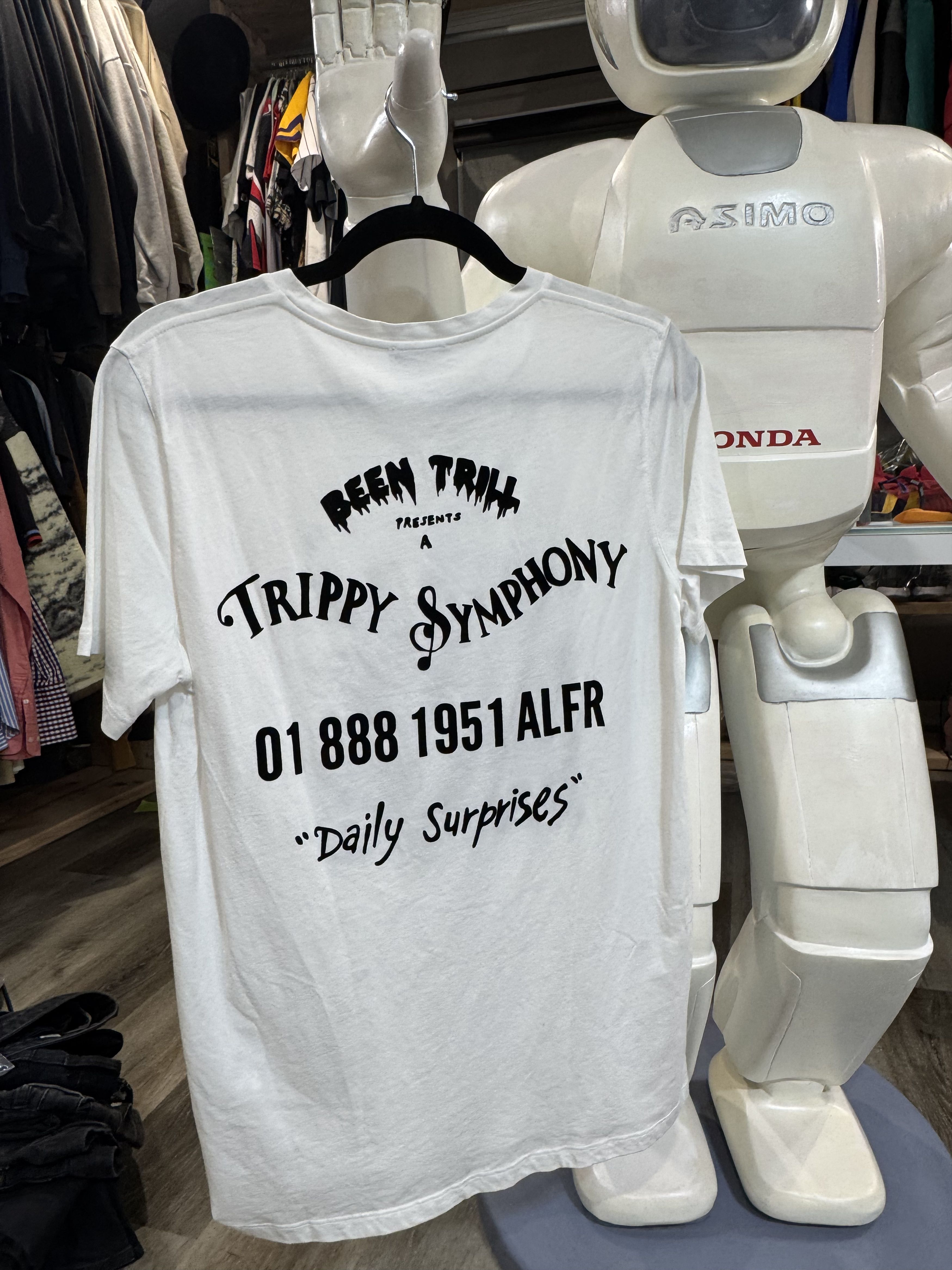 A.P.C. × Kanye West Trippy Symphony by A.P.C. Black Tag Standard by Jean Touitou Size US S / EU 44-46 / 1 - 2 Thumbnail