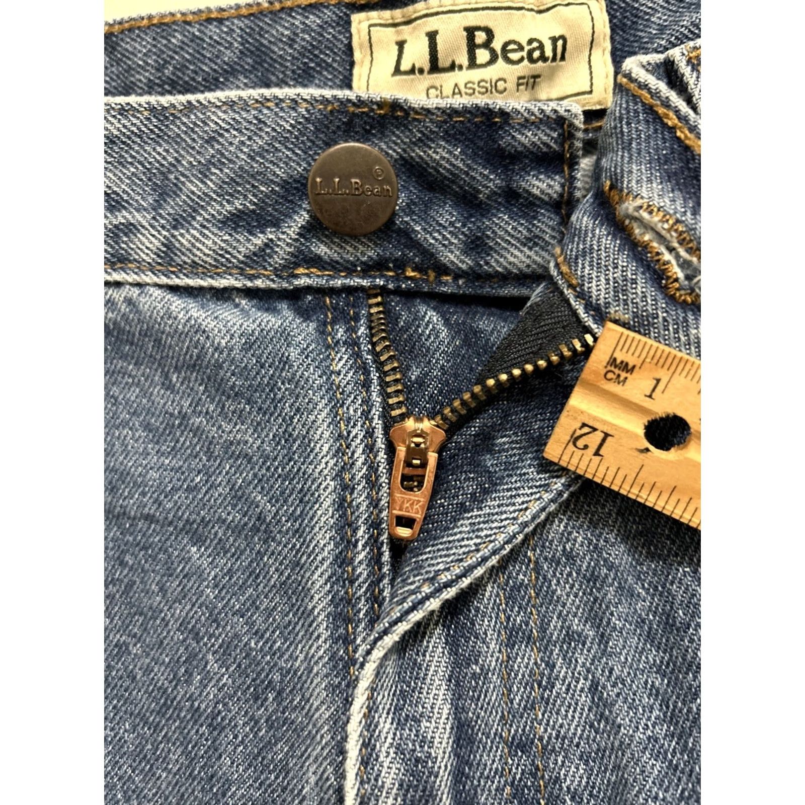 Vintage VINTAGE LL Bean Double L Jeans Mens 30x36 Classic Straight Blue Light Wash 90s 5-Pocket Mens Regular 30in Waist Womens Men’s? Size US 30 / EU 46 - 7 Thumbnail