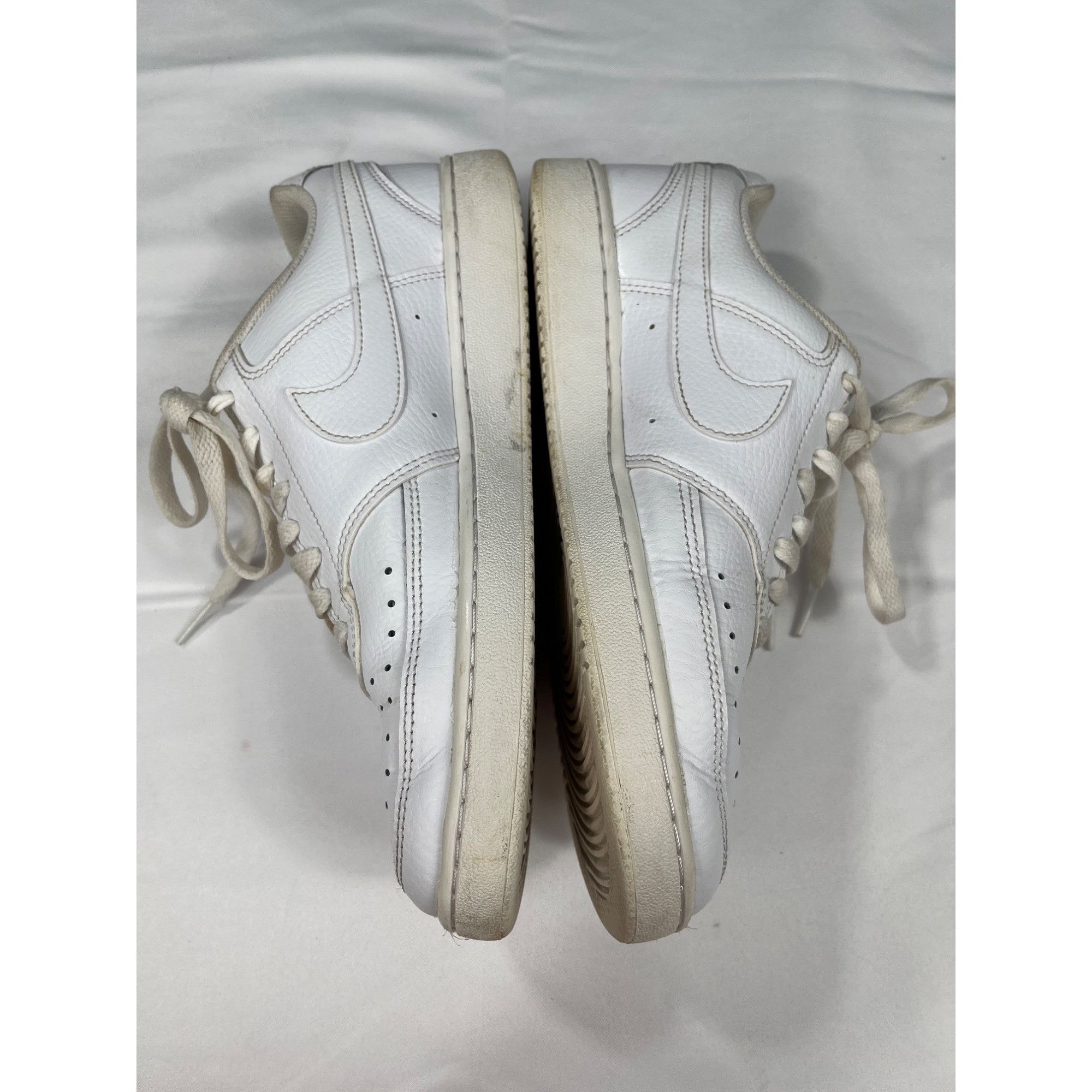 Nike Nike Mens White Leather Athletic Sneakers Size 9 SKU 7357 Size US 9 / EU 42 - 2 Thumbnail
