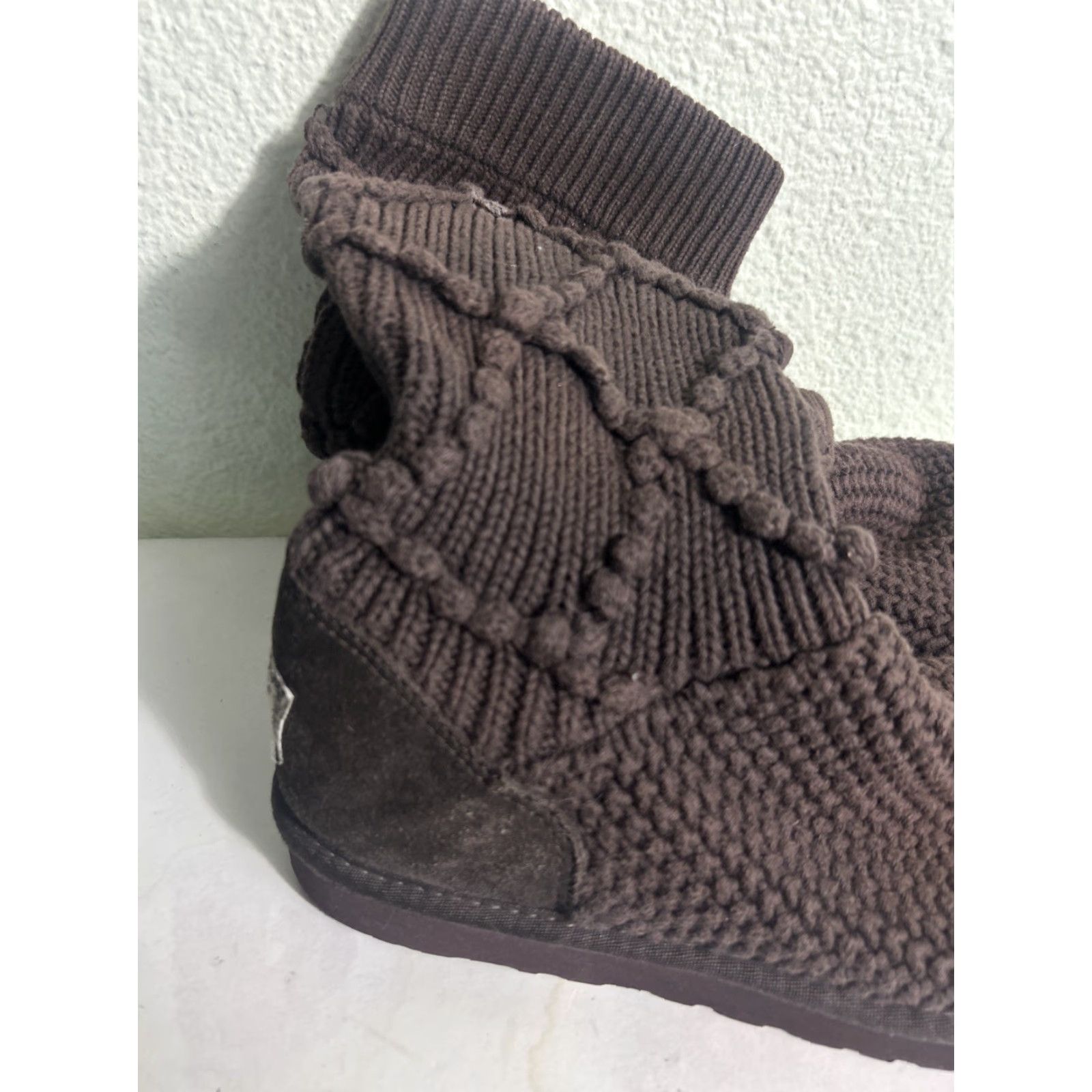 Ugg UGG Women 5879 Argyle Sweater Tall Cardi Knit Boots sz 8 Gray Solid Knit Boots Mid-Calf Flat Heel Women Shoes Size M / US 6-8 / IT 42-44 - 3 Thumbnail