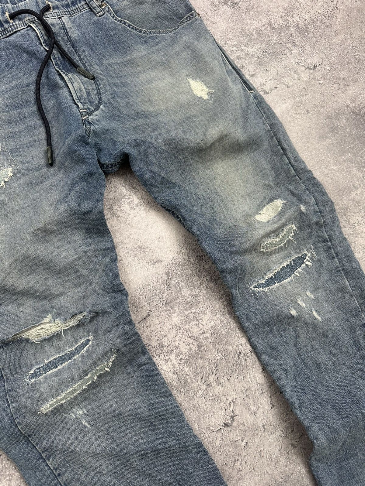 Diesel Vintage Y2K Diesel Distressed Blue Faded Krooley Joggjeans Size US 28 / EU 44 - 6 Thumbnail