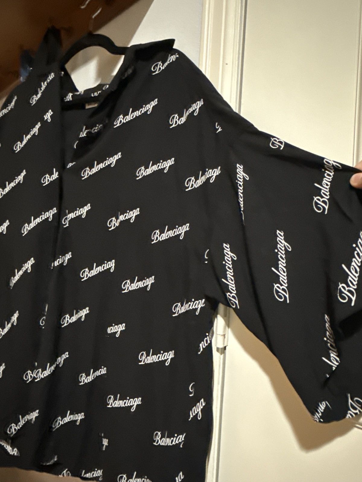 Balenciaga Balenciaga all over letter button up Size US L / EU 52-54 / 3 - 2 Thumbnail